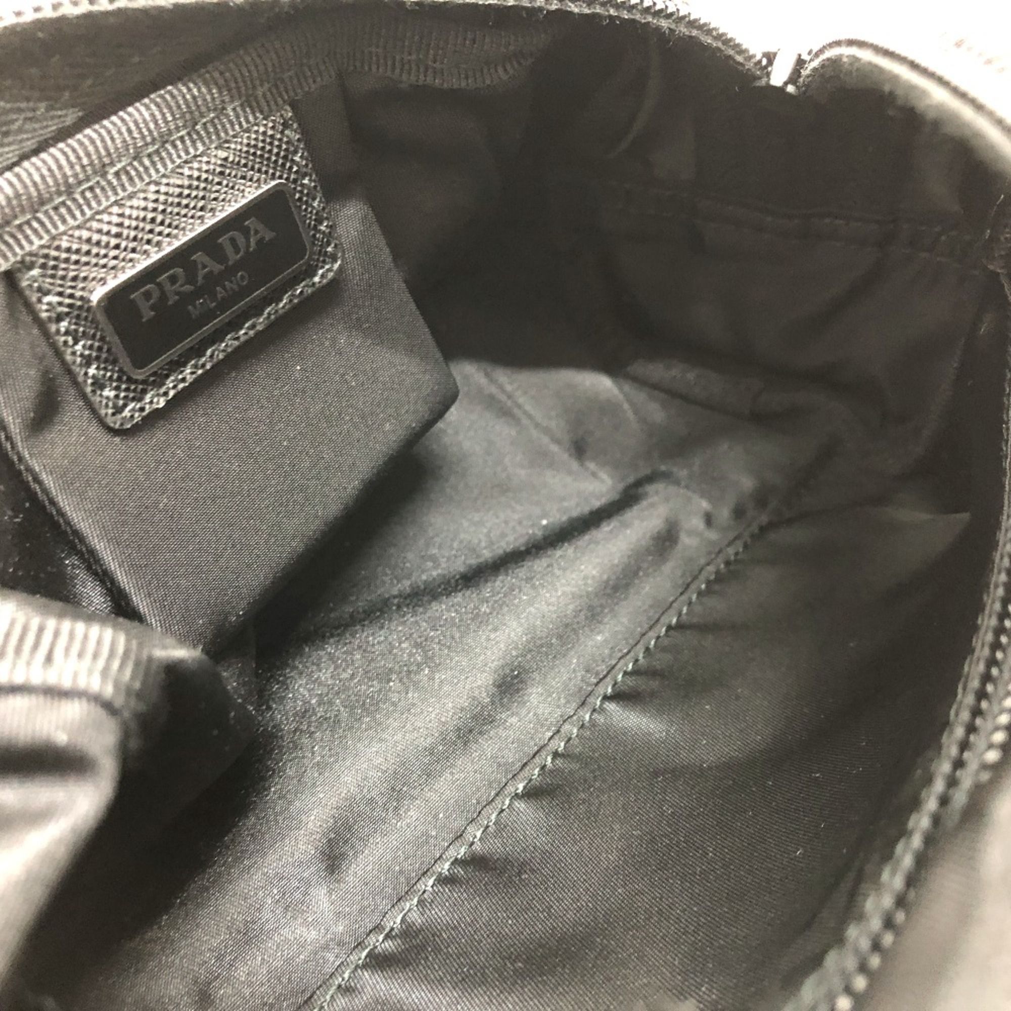 Prada Black Cloth Pouch (Pre-Owned) - Prada - Modalova
