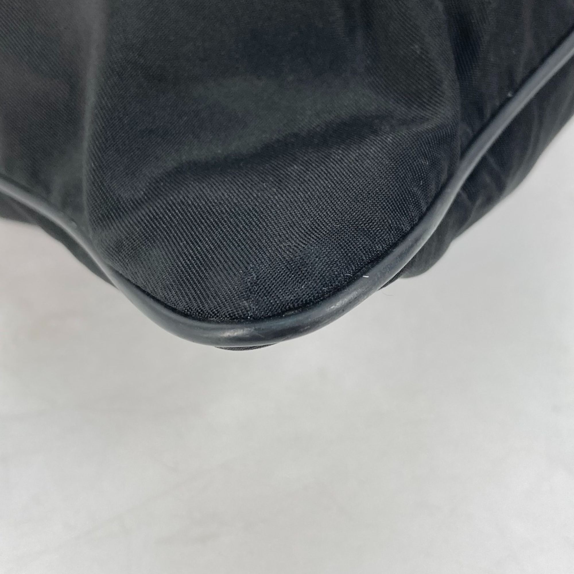 Cloth Shoulder Bag (Pre-Owned) - Prada - Modalova