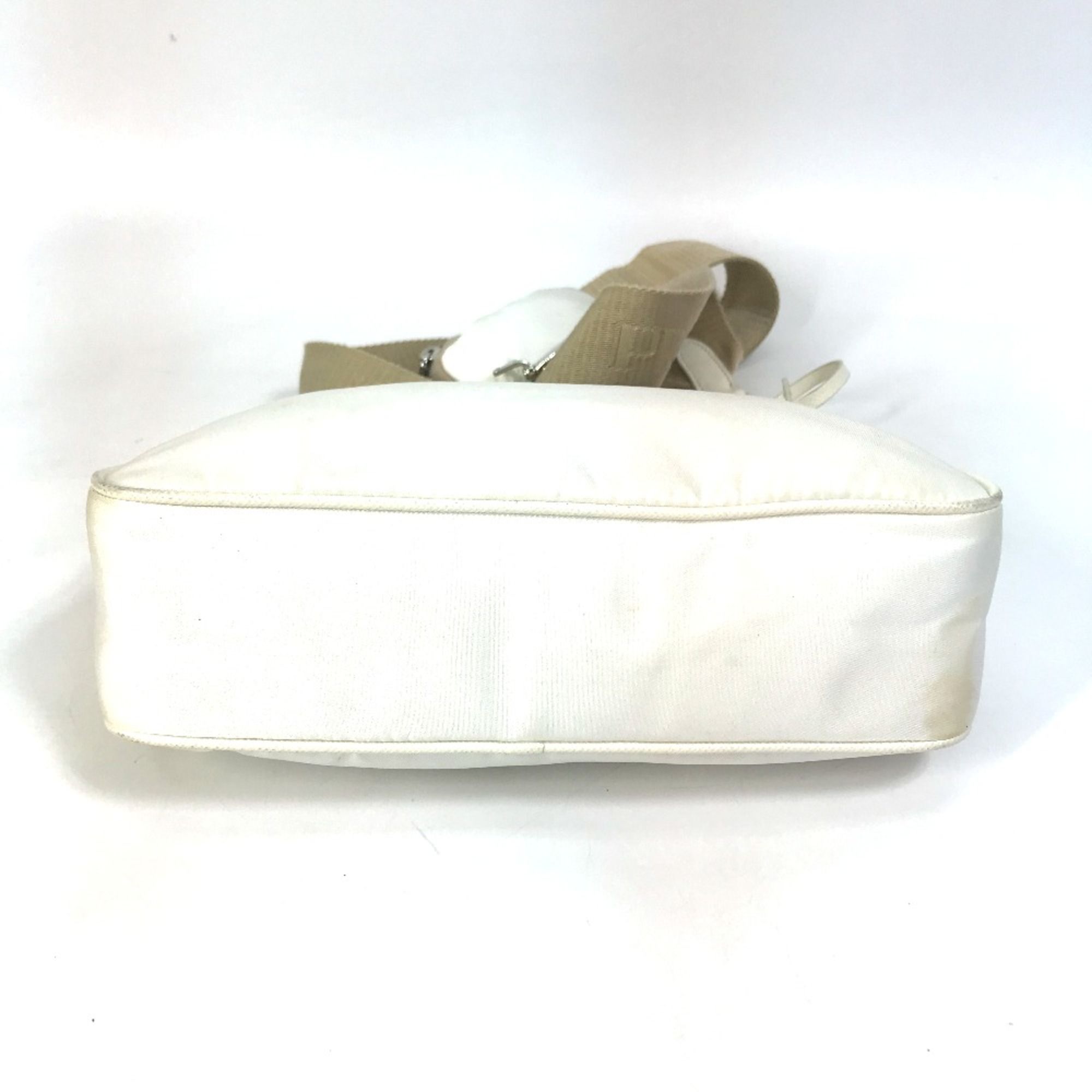 Cloth Shoulder Bag (Pre-Owned) - Prada - Modalova