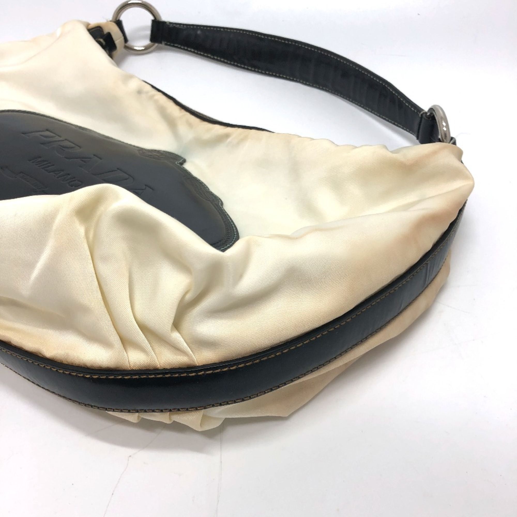 Cloth Shoulder Bag (Pre-Owned) - Prada - Modalova