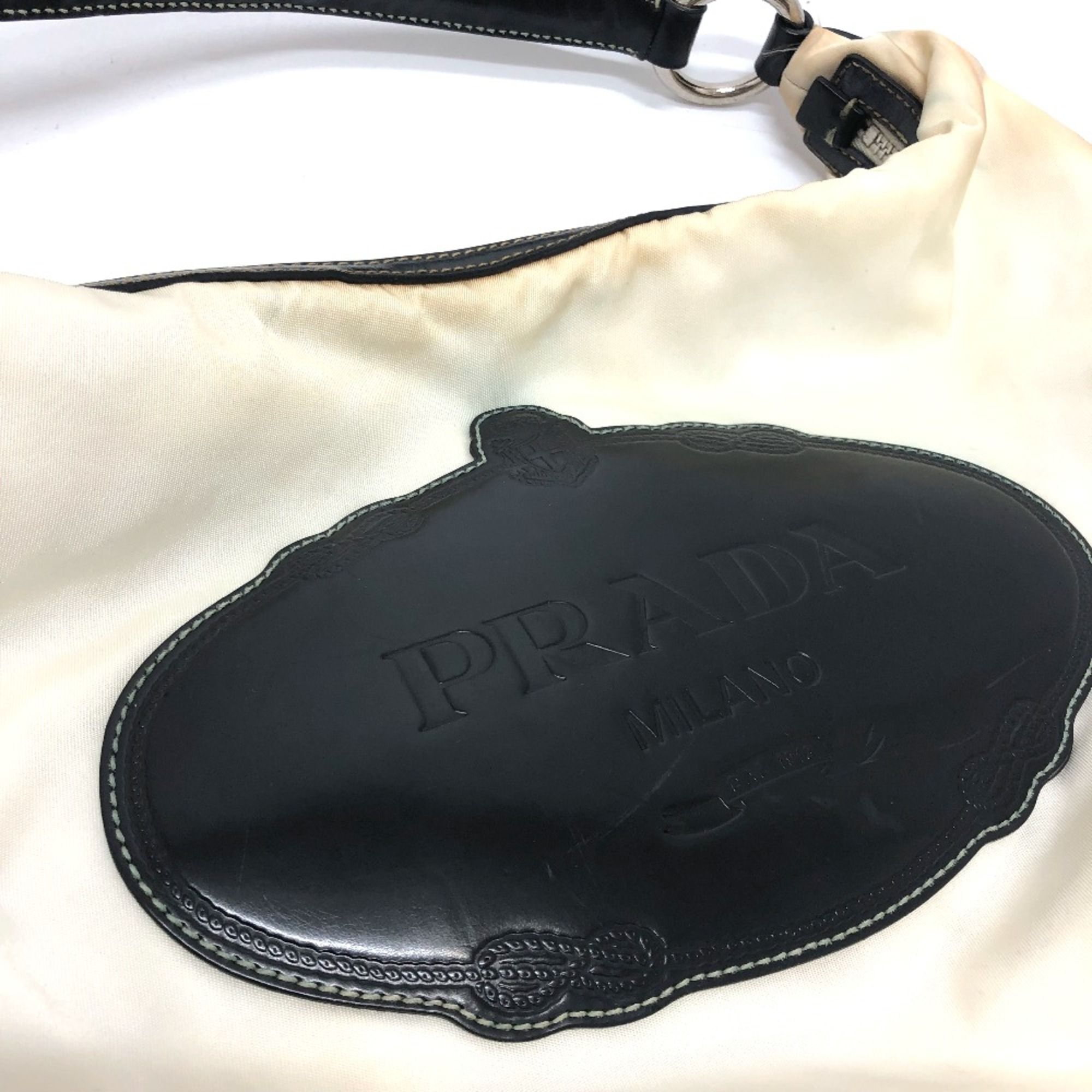 Cloth Shoulder Bag (Pre-Owned) - Prada - Modalova