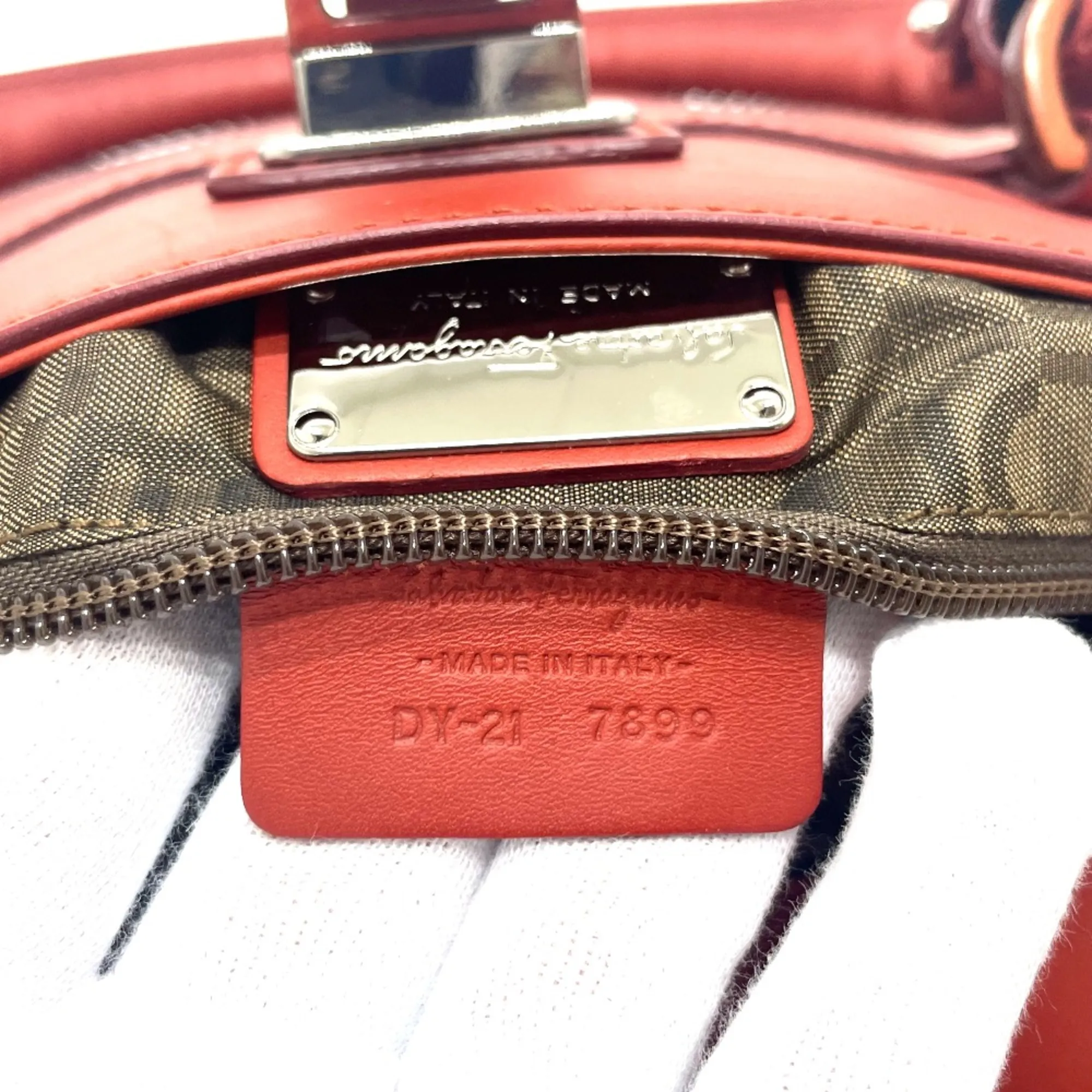 Leather Handbag (Pre-Owned) - Salvatore Ferragamo - Modalova