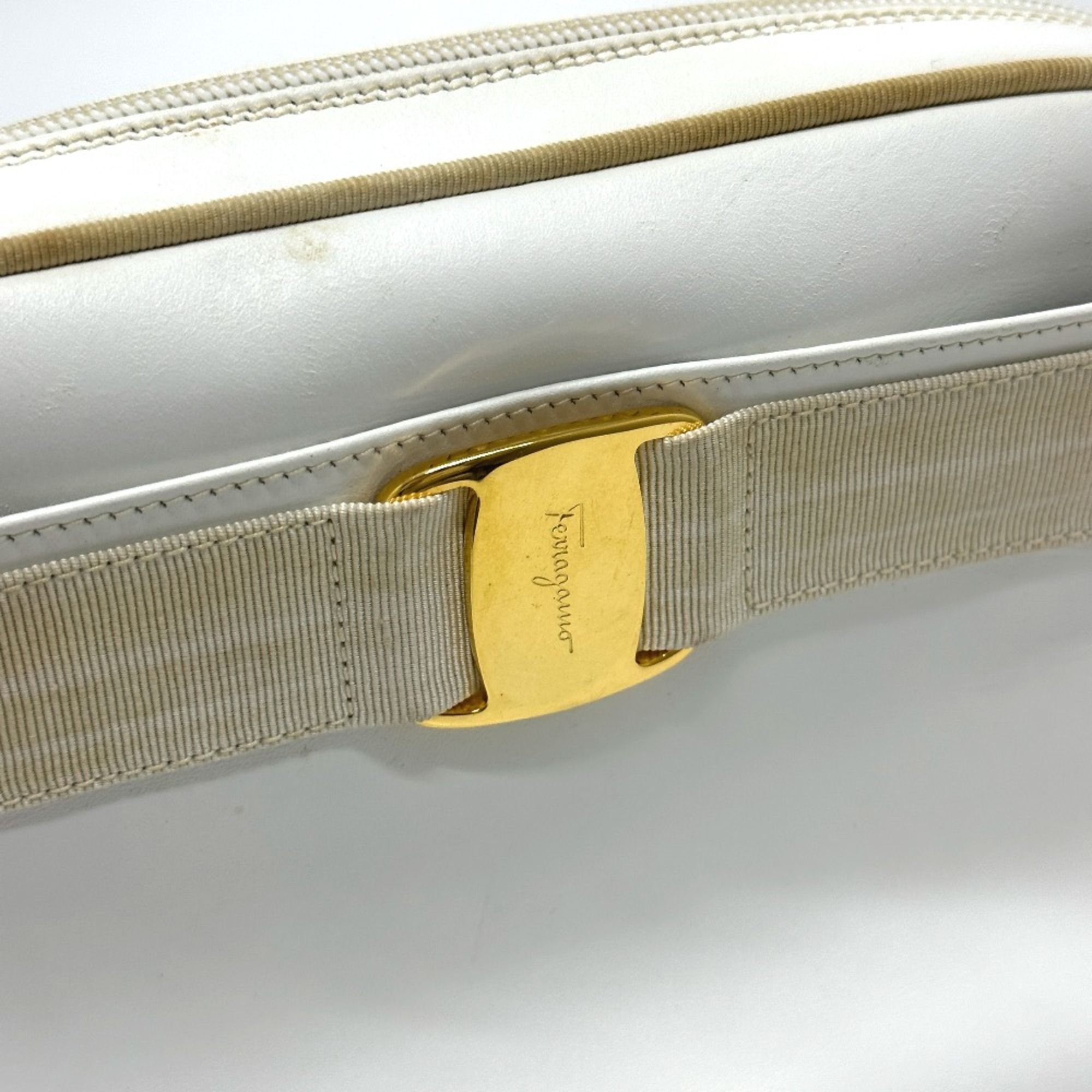Leather Shoulder Bag (Pre-Owned) - Salvatore Ferragamo - Modalova