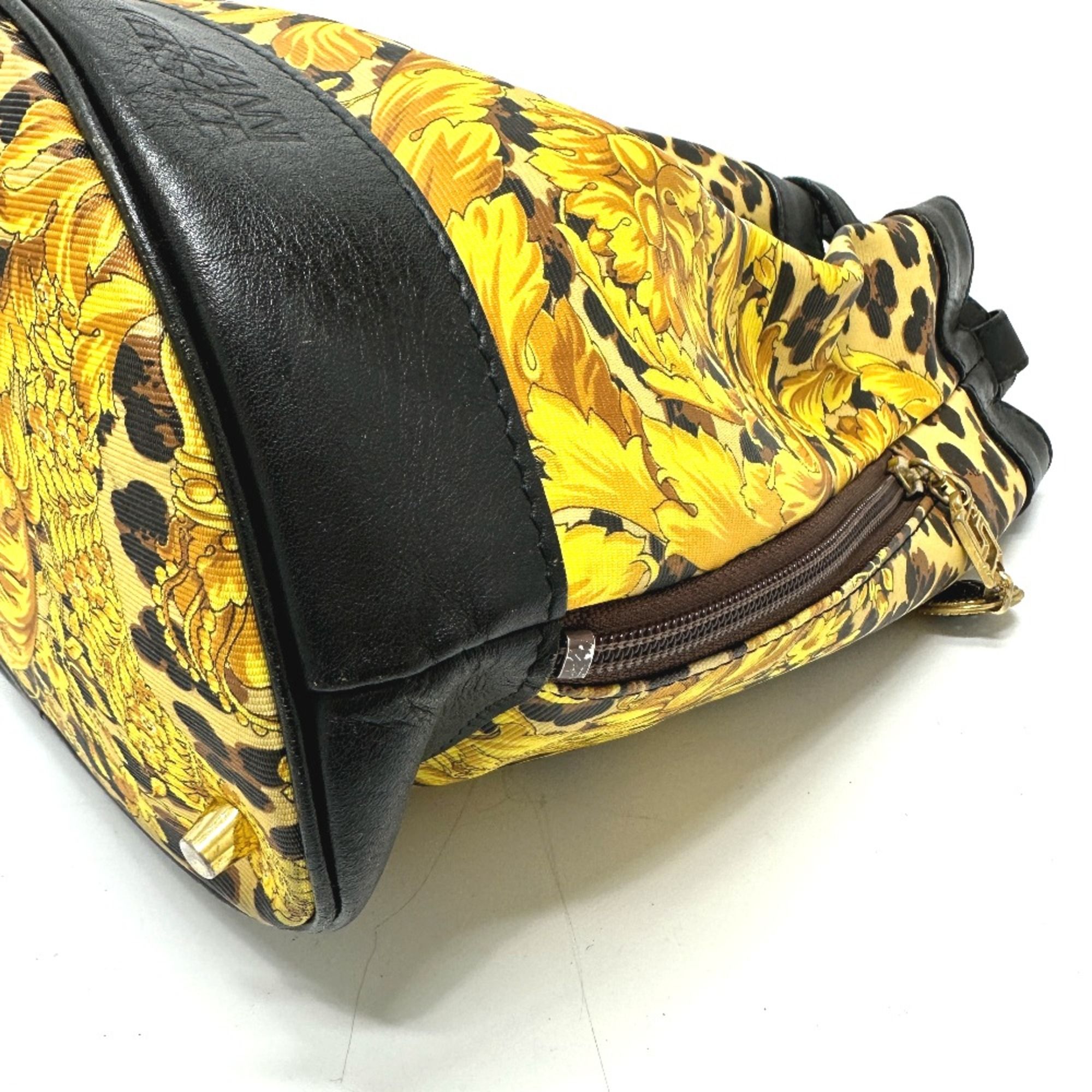 Leather Shoulder Bag (Pre-Owned) - Versace - Modalova