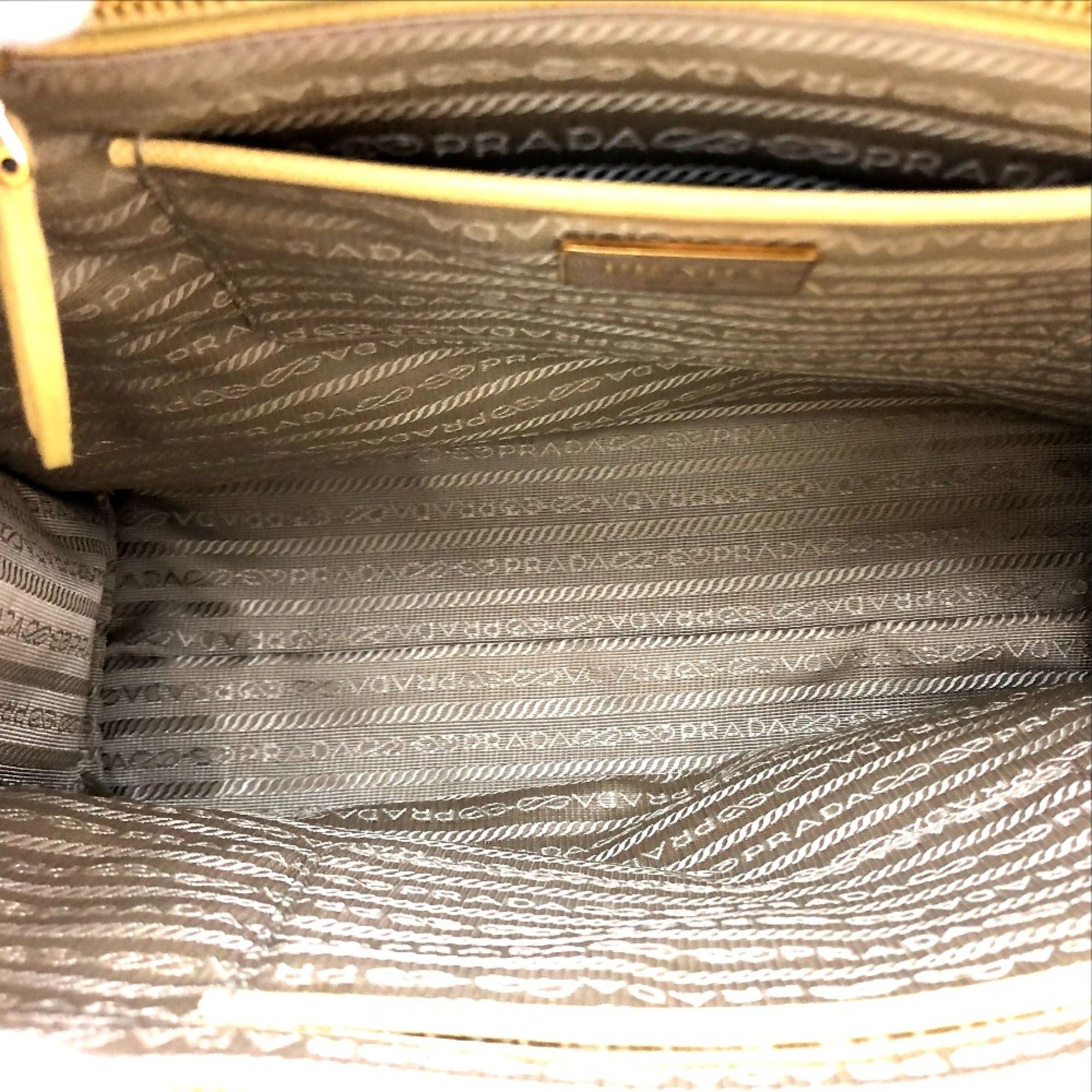 Leather Handbag (Pre-Owned) - Prada - Modalova