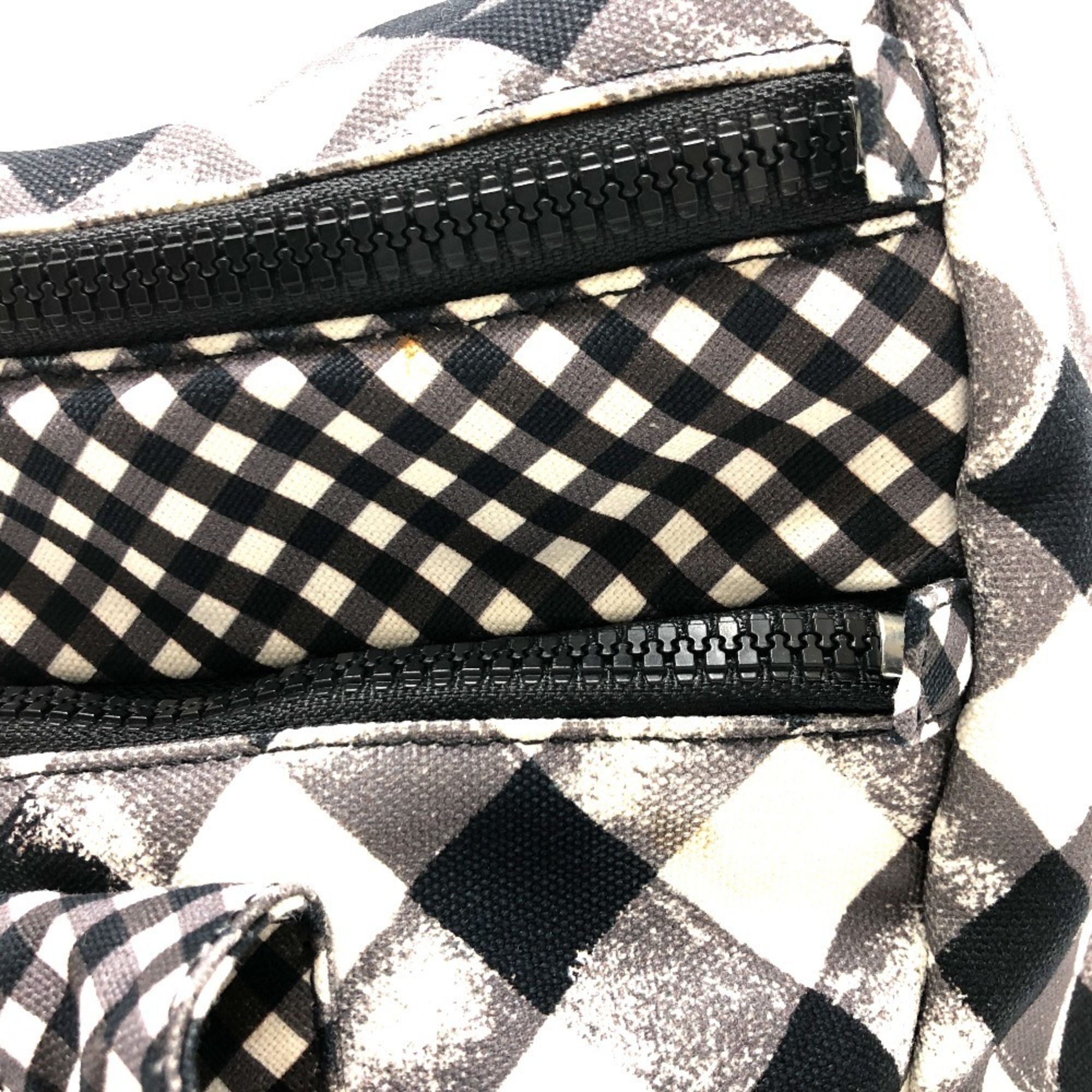 Canvas Shoulder Bag (Pre-Owned) - Chanel - Modalova