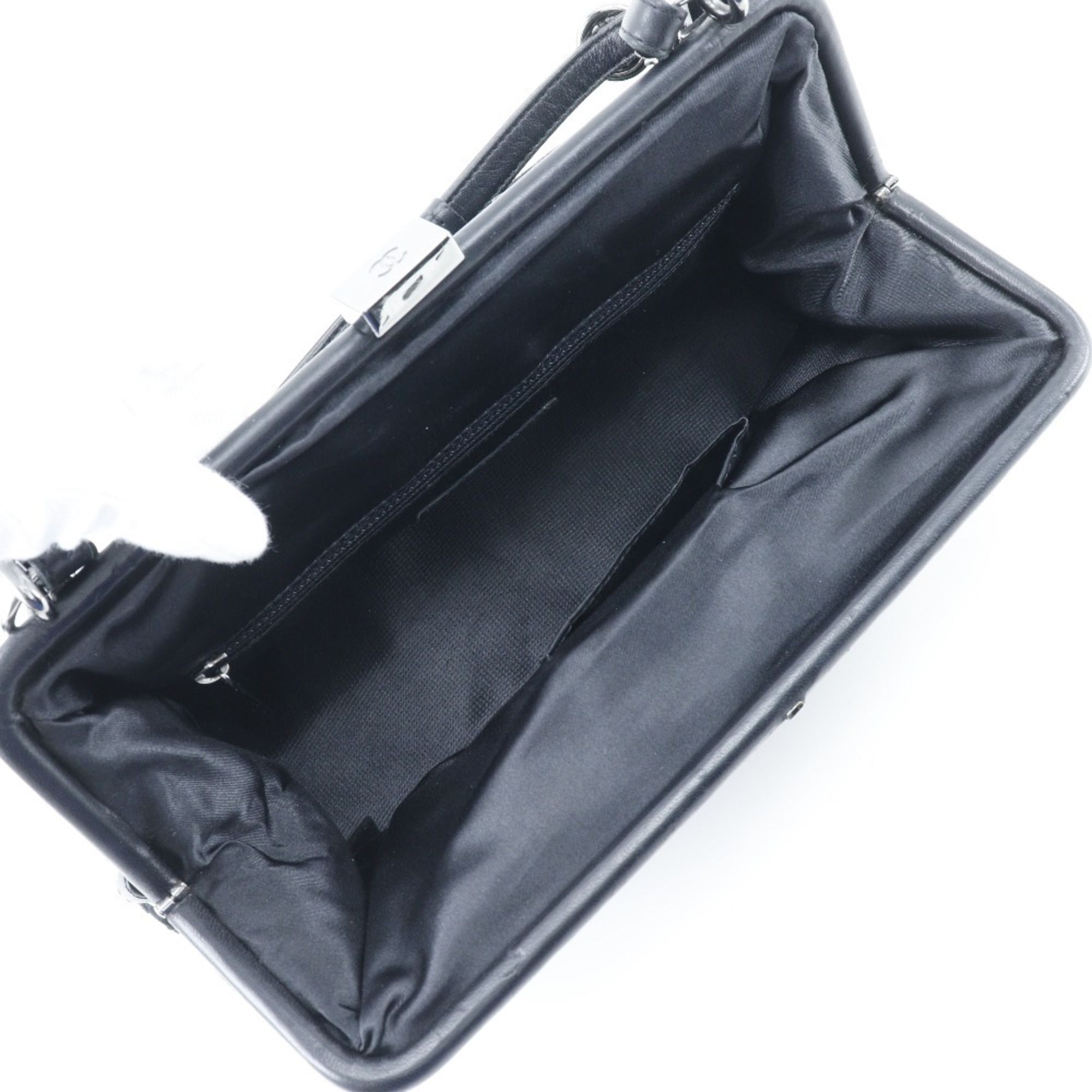 Leather Shoulder Bag (Pre-Owned) - Chanel - Modalova