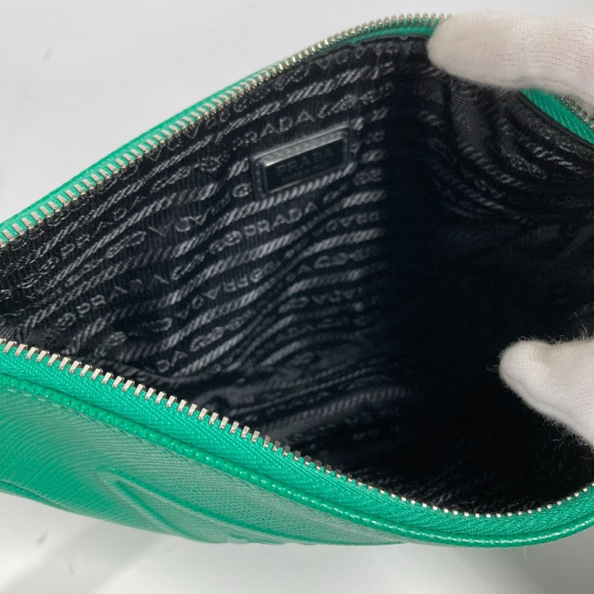 Saffiano Triangle Clutch Bag Pouch (Pre-Owned) - Prada - Modalova