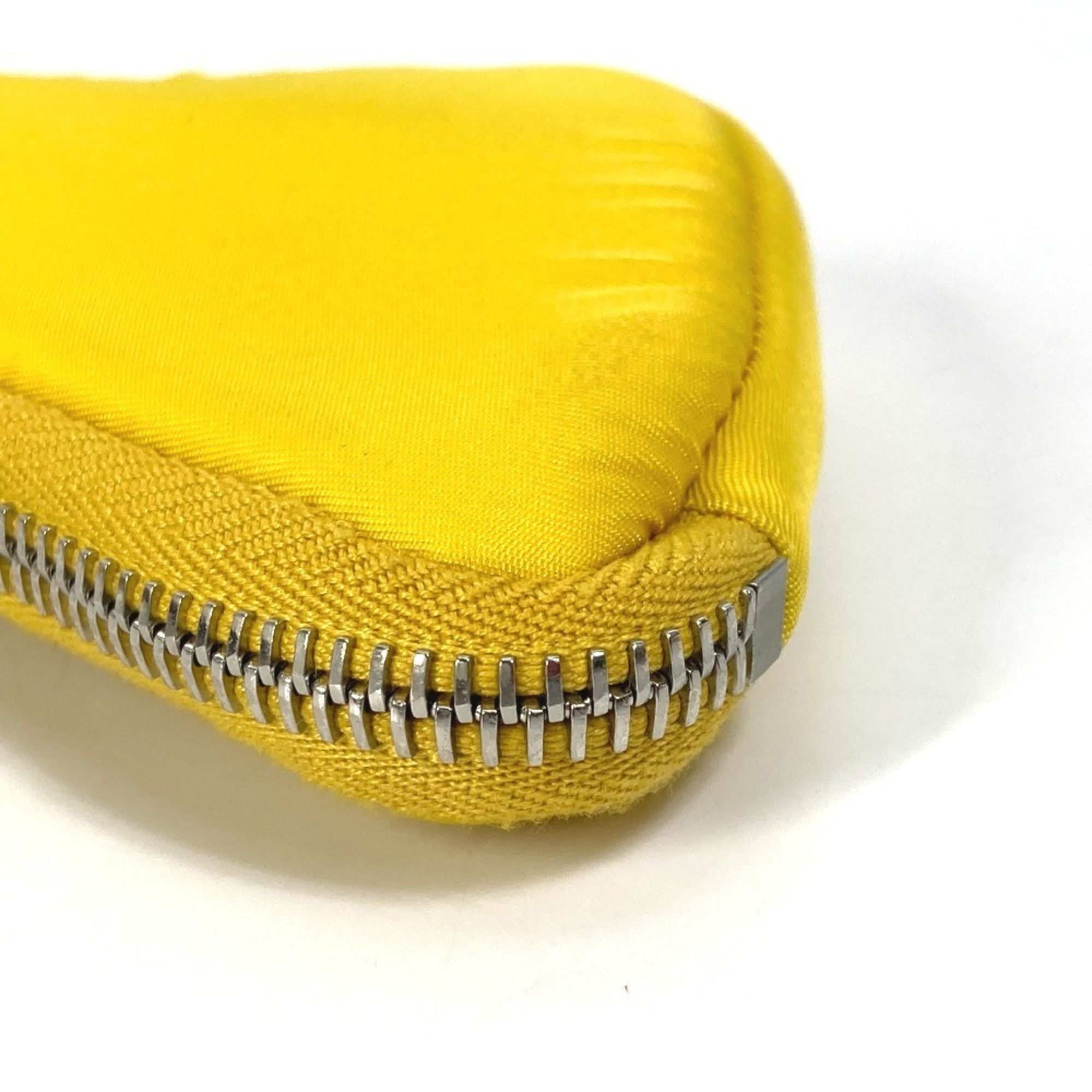 Nylon Pouch (Pre-Owned) - Prada - Modalova