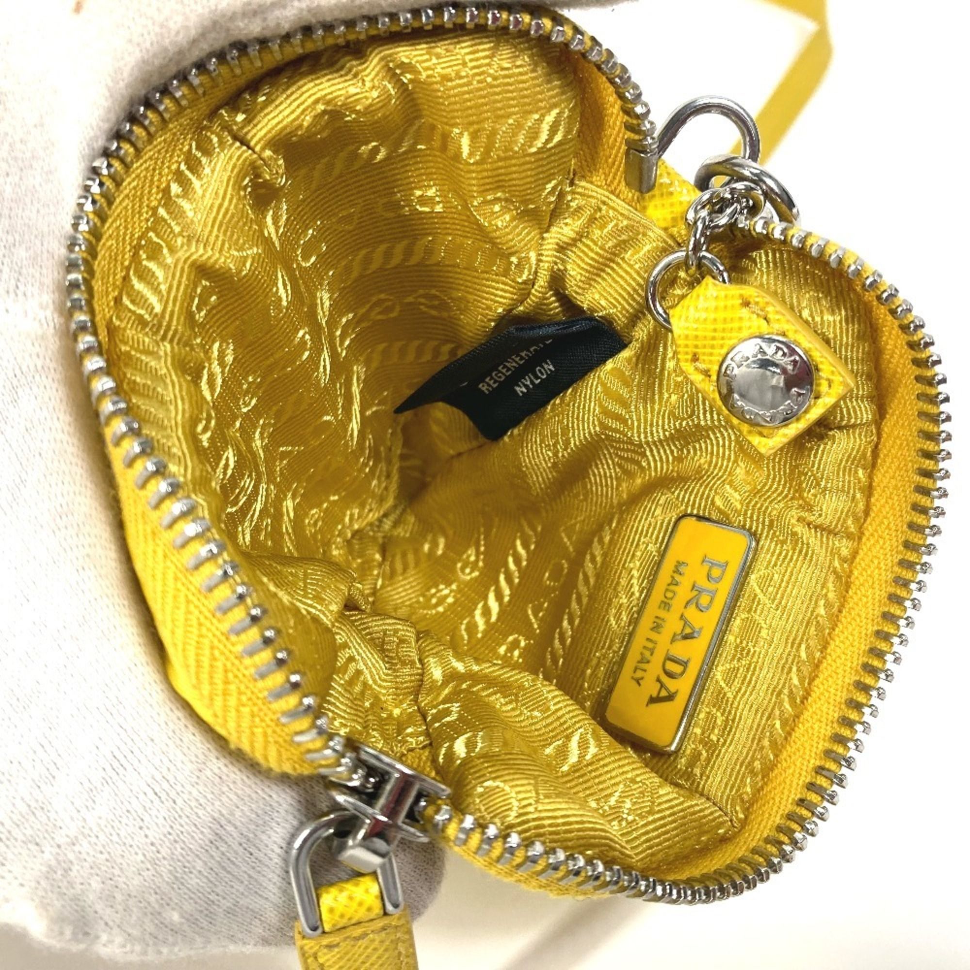 Nylon Pouch (Pre-Owned) - Prada - Modalova