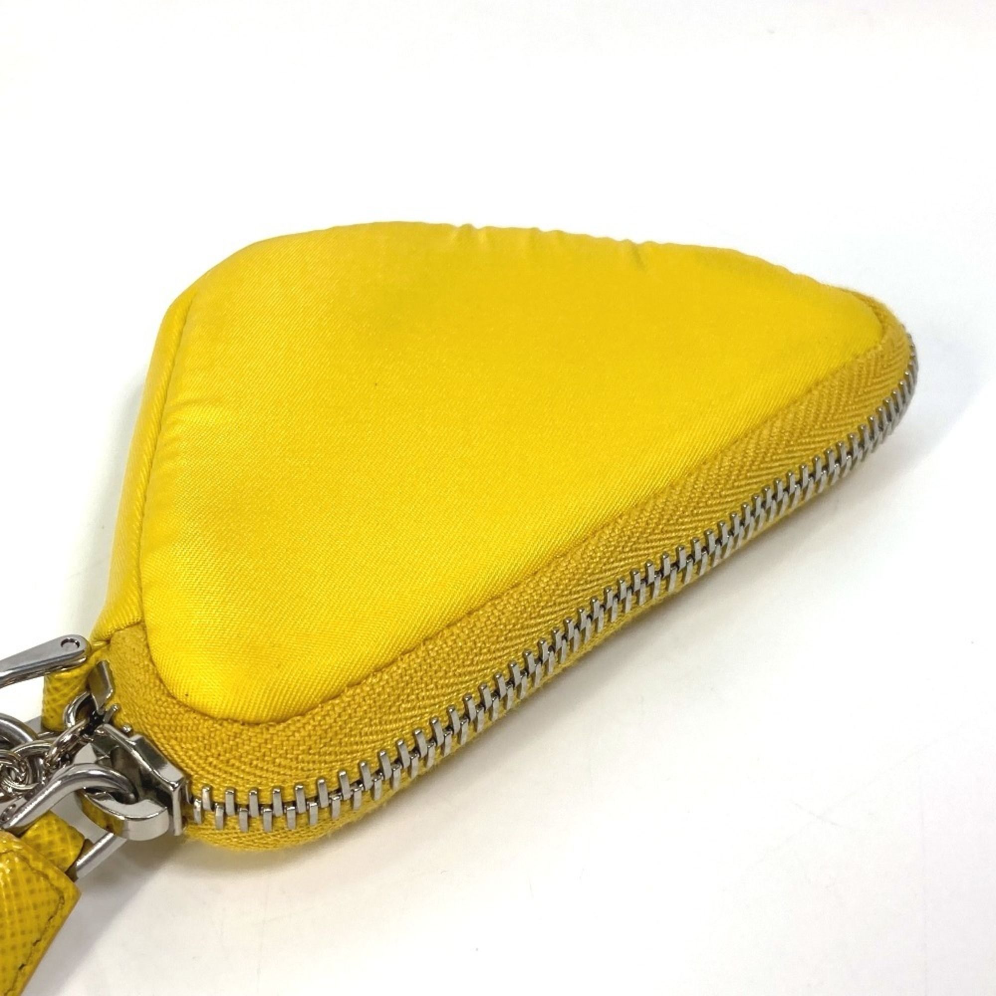Nylon Pouch (Pre-Owned) - Prada - Modalova