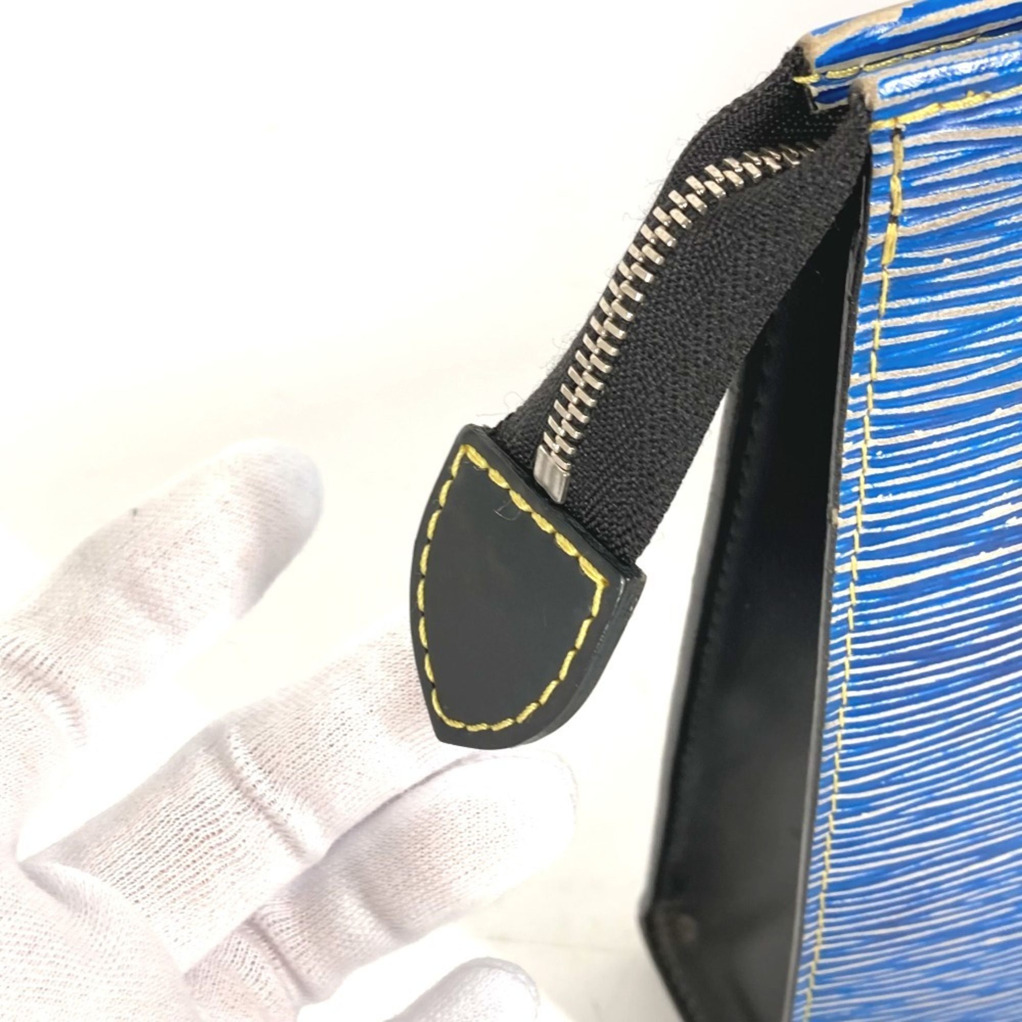 Epi Epi Leather Pouch (Pre-Owned) - Louis Vuitton - Modalova