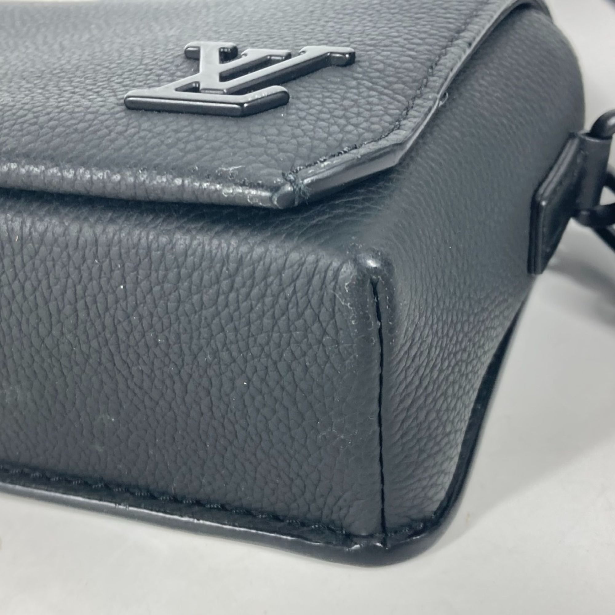 Leather Pochette Shoulder Bag (Pre-Owned) - Louis Vuitton - Modalova