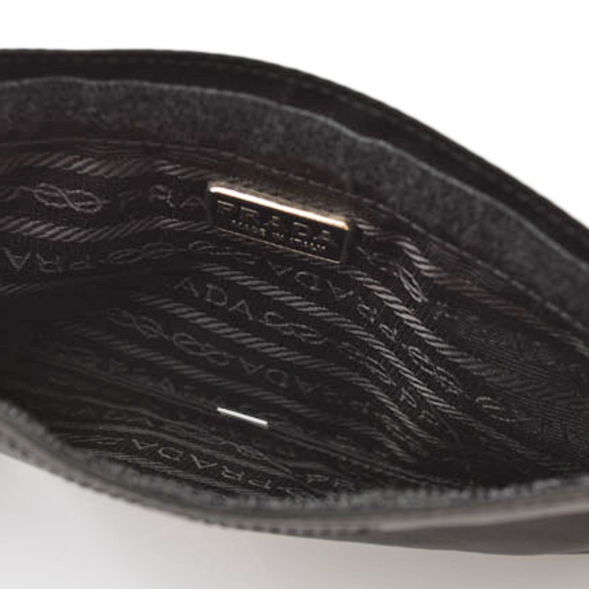 Prada Black Nylon Pouch (Pre-Owned) - Prada - Modalova