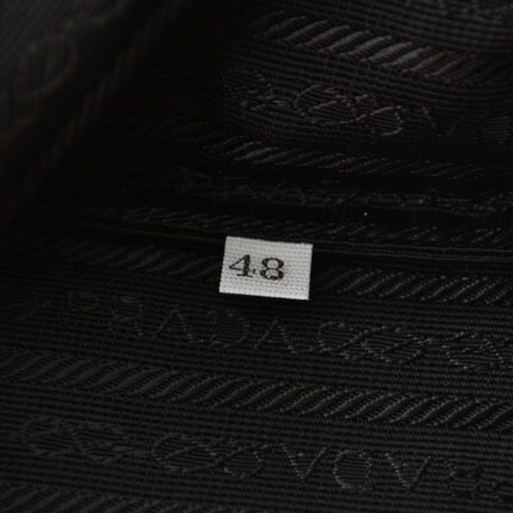 Prada Black Nylon Pouch (Pre-Owned) - Prada - Modalova