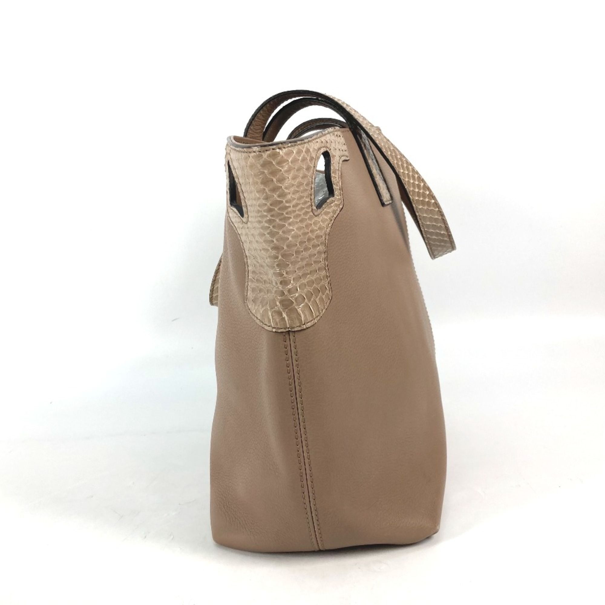 Leather Shoulder Bag (Pre-Owned) - Cartier - Modalova