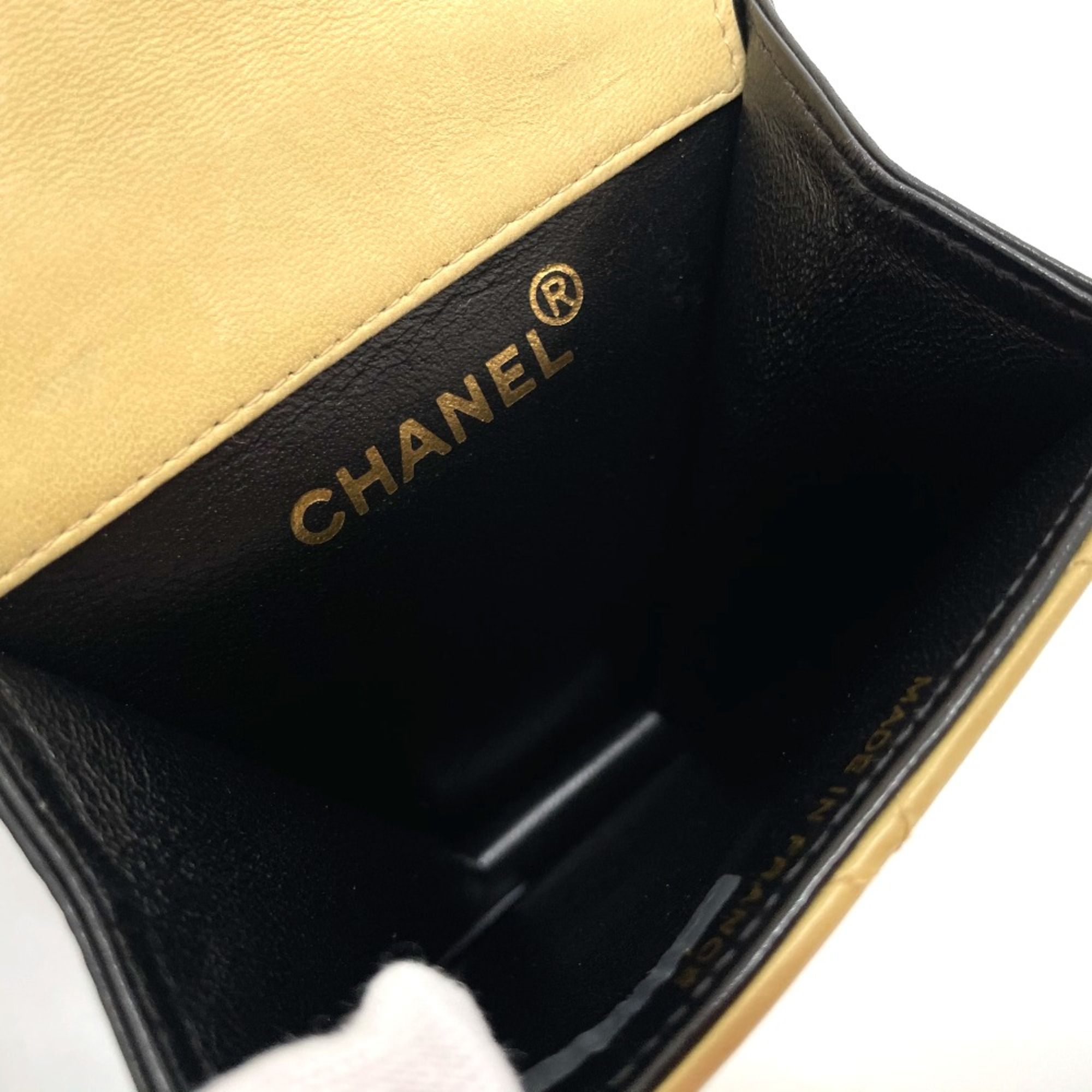Leather Other (Pre-Owned) - Chanel - Modalova