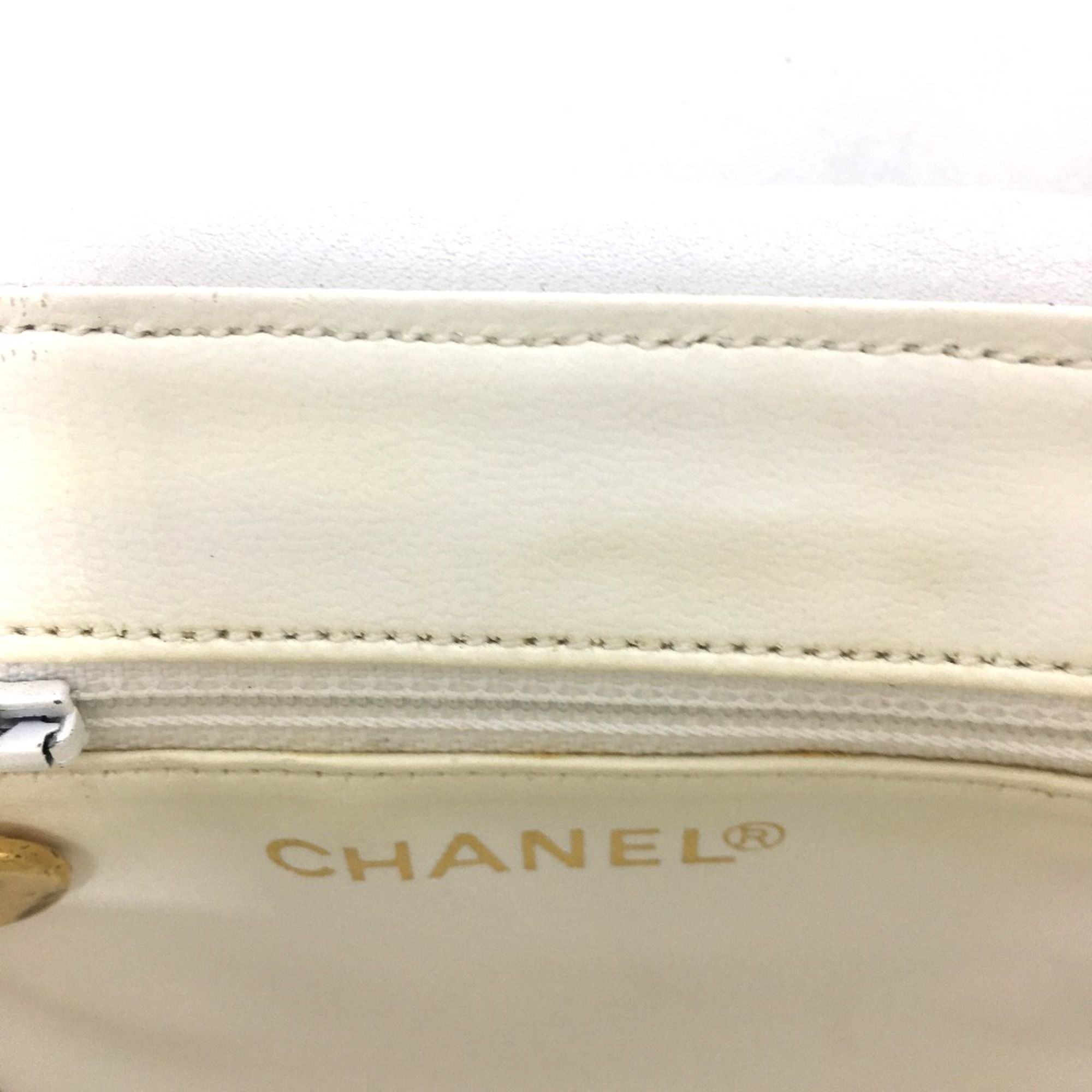 Leather Shoulder Bag (Pre-Owned) - Chanel - Modalova