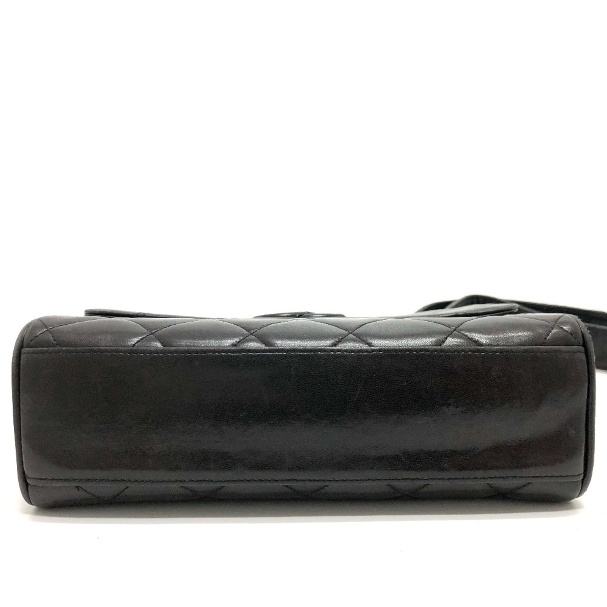Leather Shoulder Bag (Pre-Owned) - Chanel - Modalova