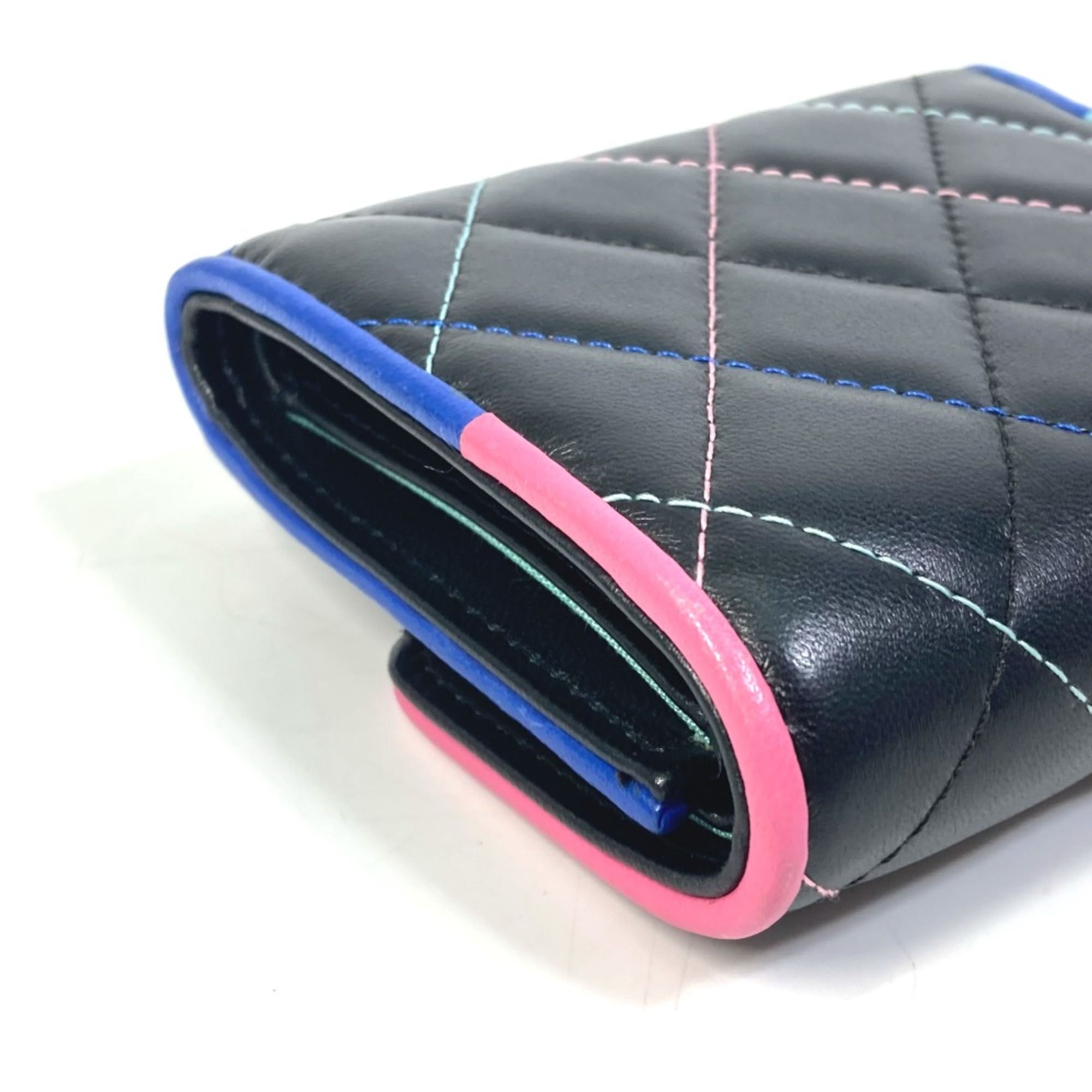 Leather Wallet (Tri-Fold) (Pre-Owned) - Chanel - Modalova