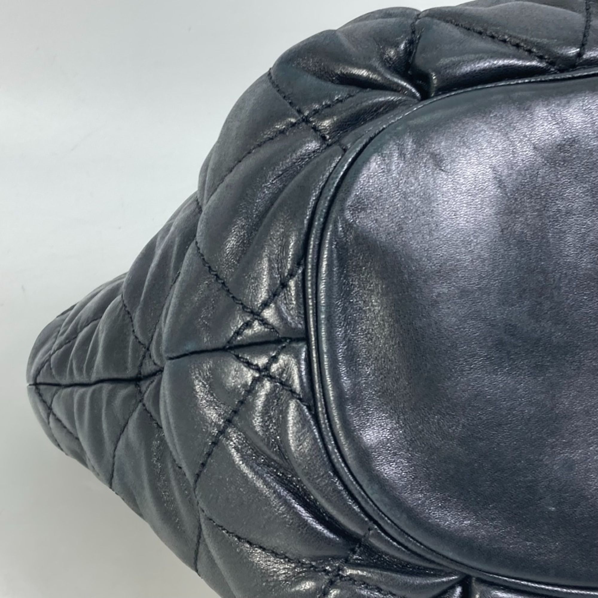 Leather Shoulder Bag (Pre-Owned) - Chanel - Modalova