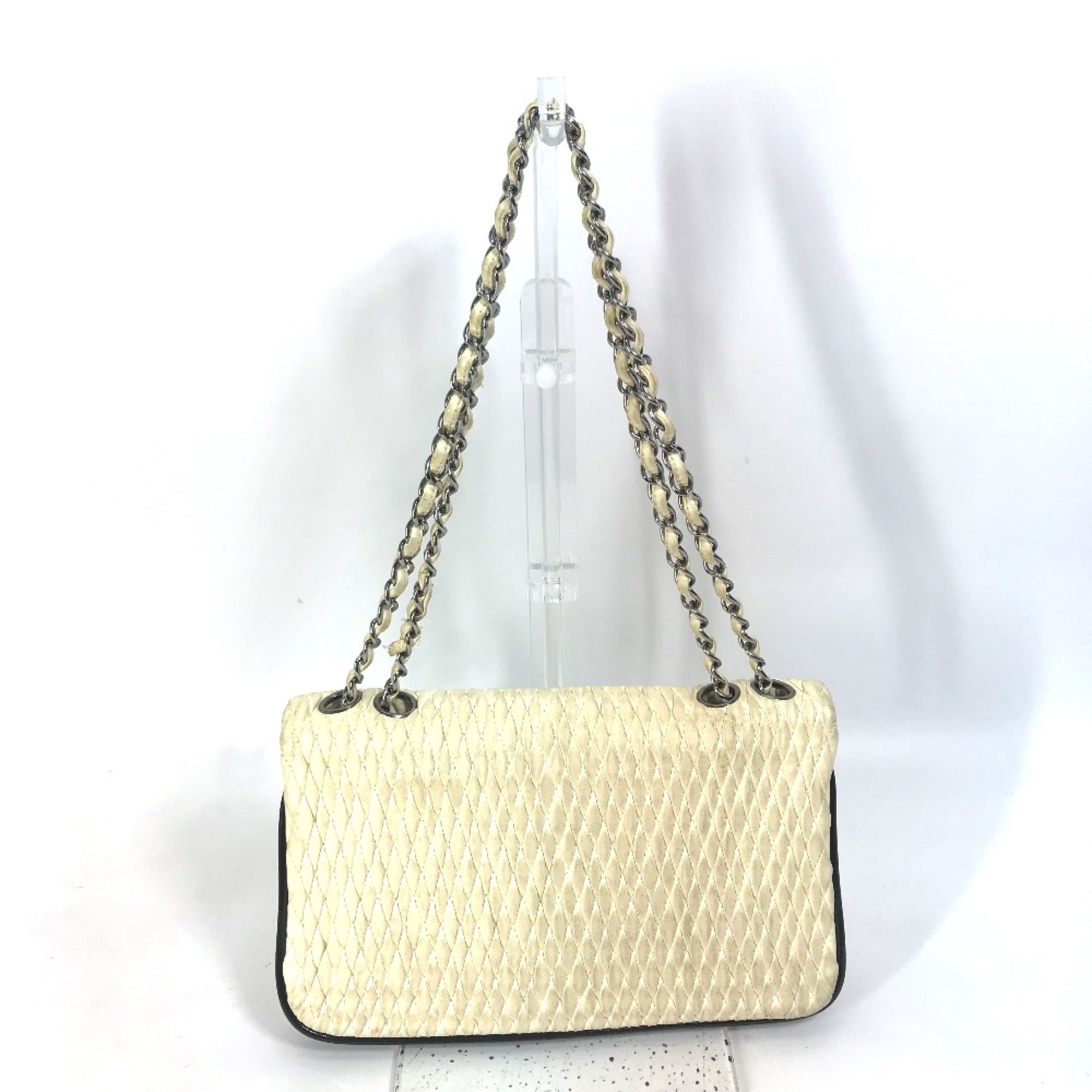 Leather Shoulder Bag (Pre-Owned) - Chanel - Modalova