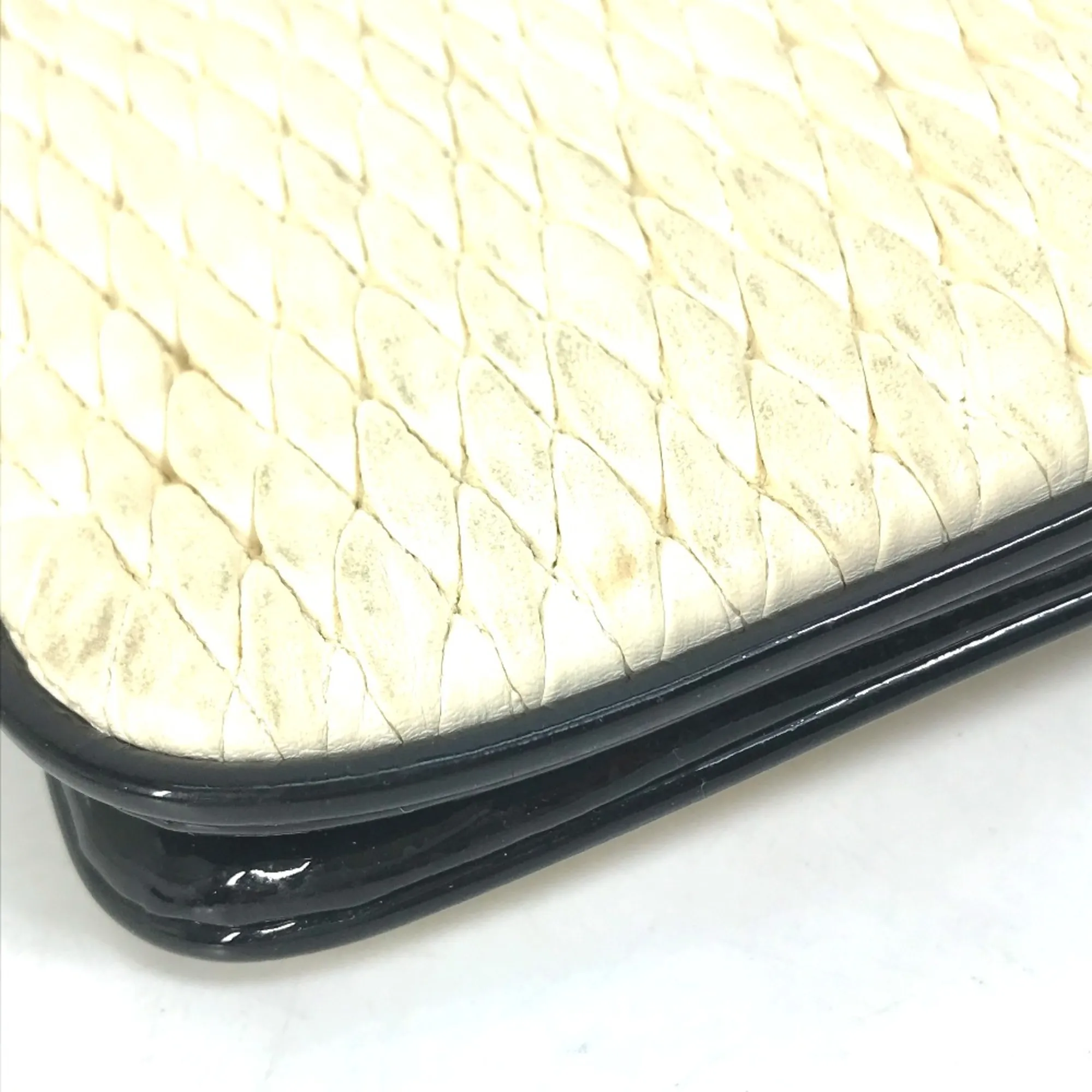Leather Shoulder Bag (Pre-Owned) - Chanel - Modalova