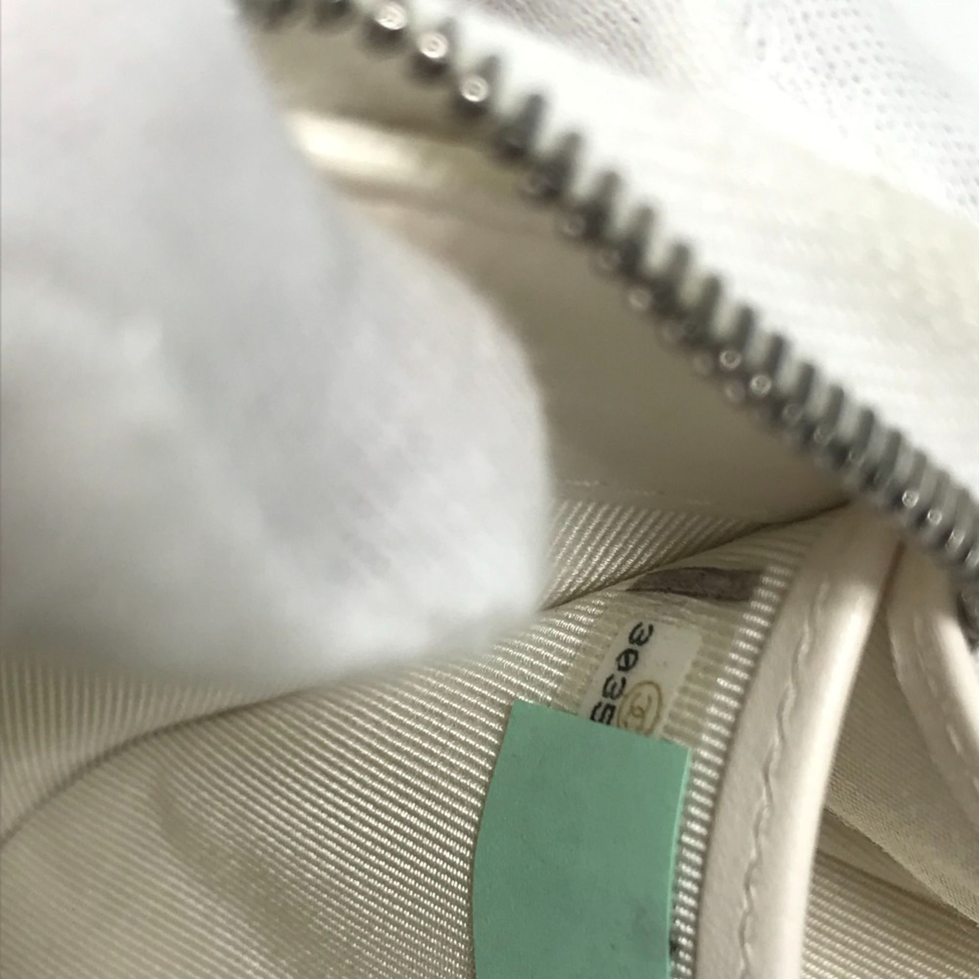 Leather Long Wallet (Bi-Fold) (Pre-Owned) - Chanel - Modalova