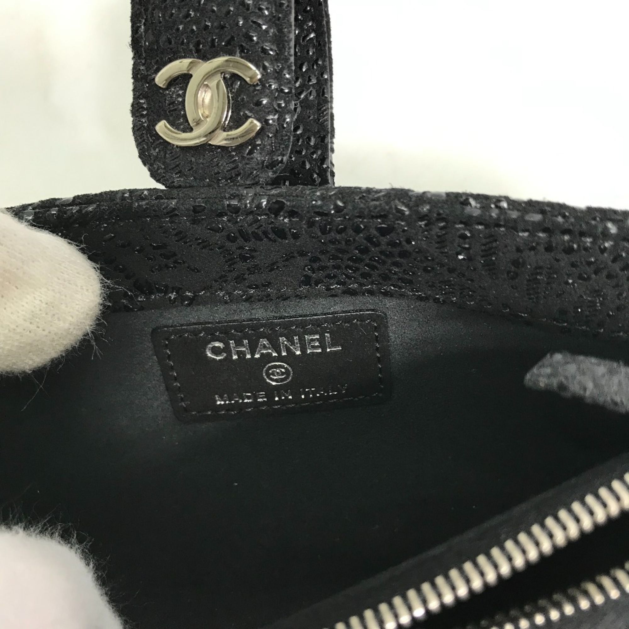 Leather Pouch (Pre-Owned) - Chanel - Modalova
