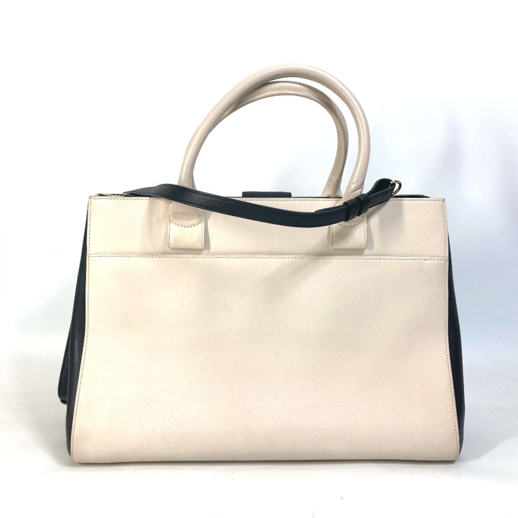 Leather Handbag (Pre-Owned) - Chanel - Modalova