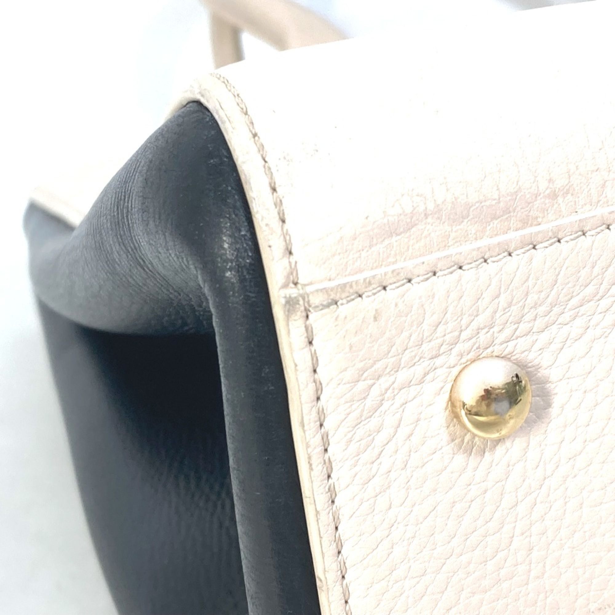 Leather Handbag (Pre-Owned) - Chanel - Modalova
