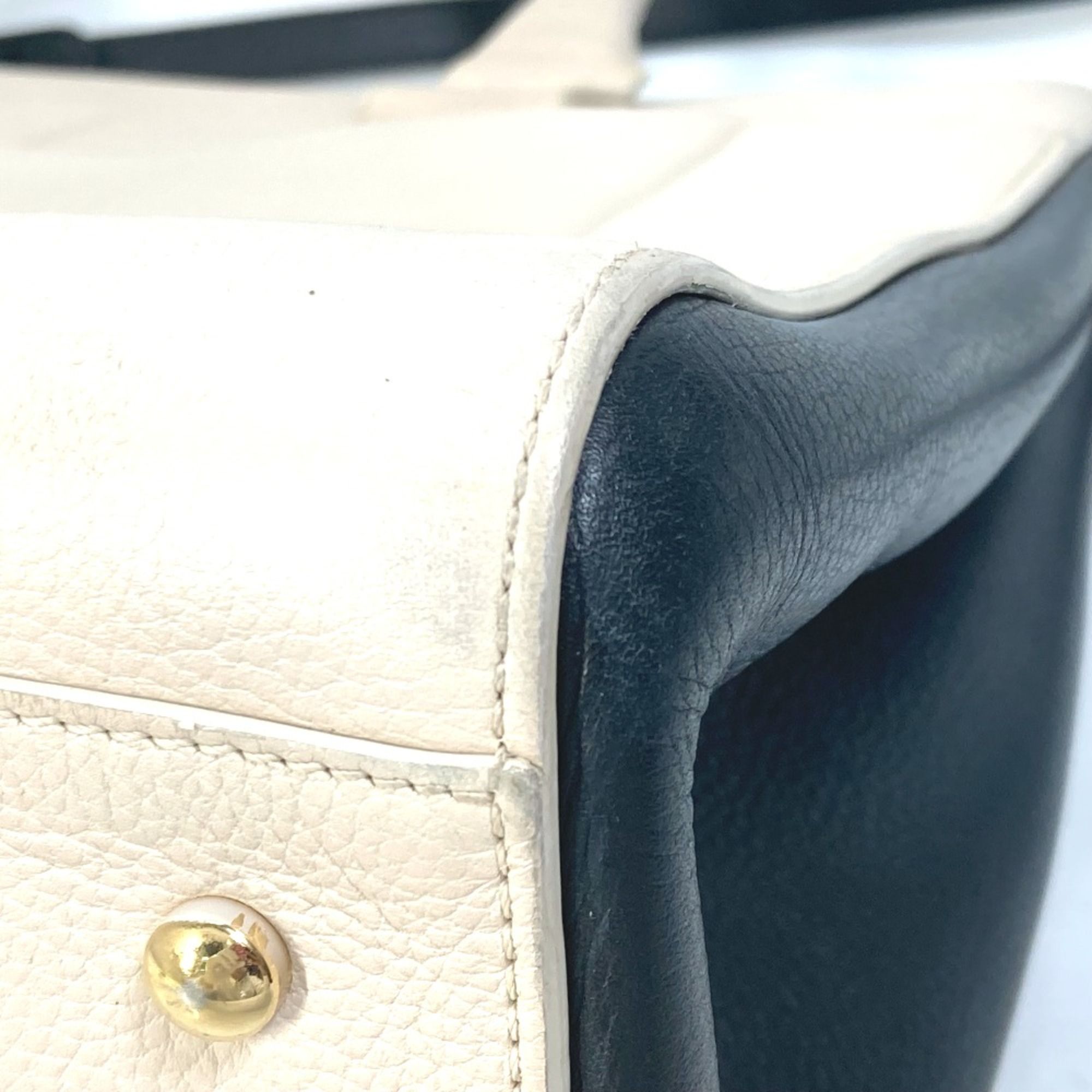Leather Handbag (Pre-Owned) - Chanel - Modalova