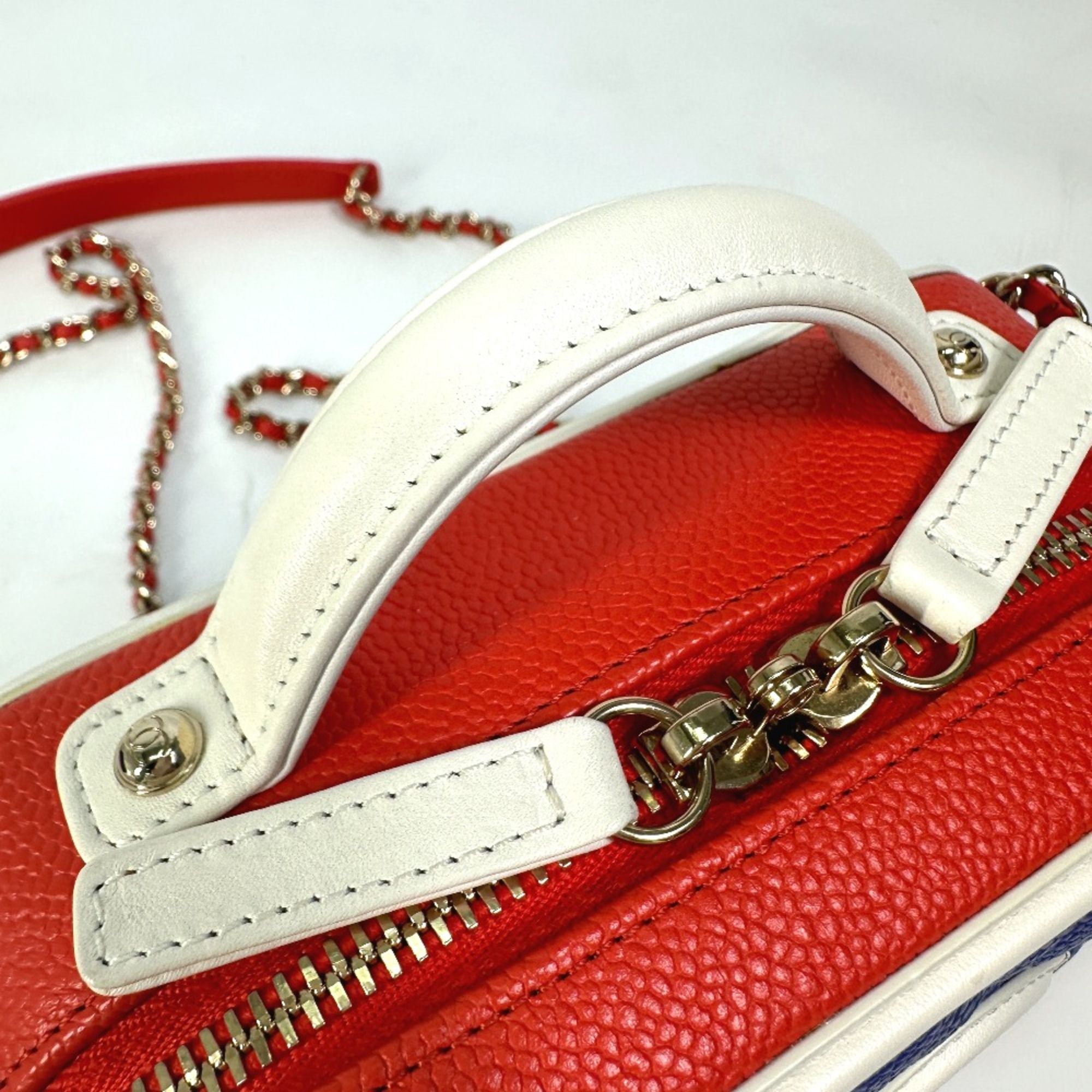 Leather Shoulder Bag (Pre-Owned) - Chanel - Modalova