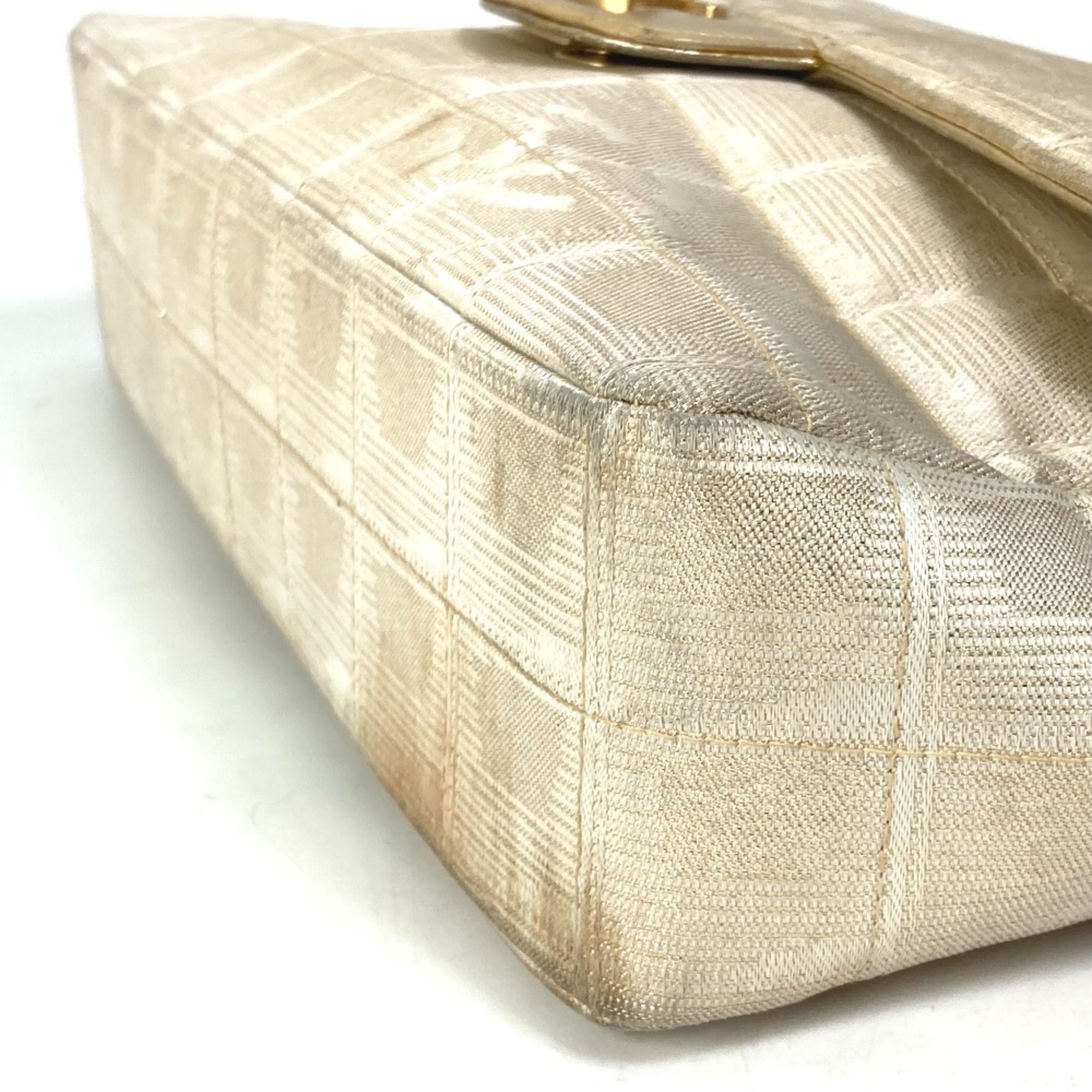 Cloth Shoulder Bag (Pre-Owned) - Chanel - Modalova