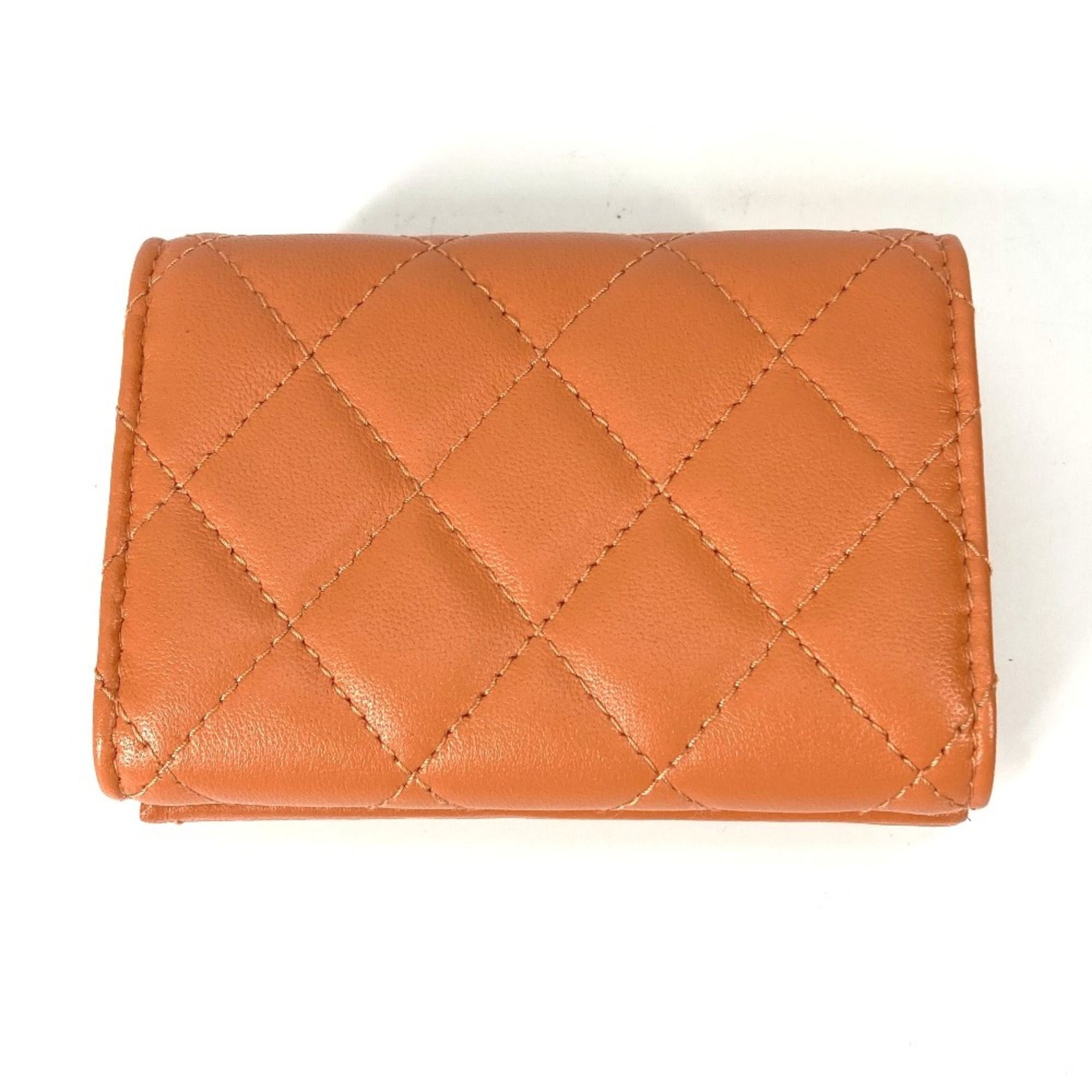 Leather Wallet (Tri-Fold) (Pre-Owned) - Chanel - Modalova
