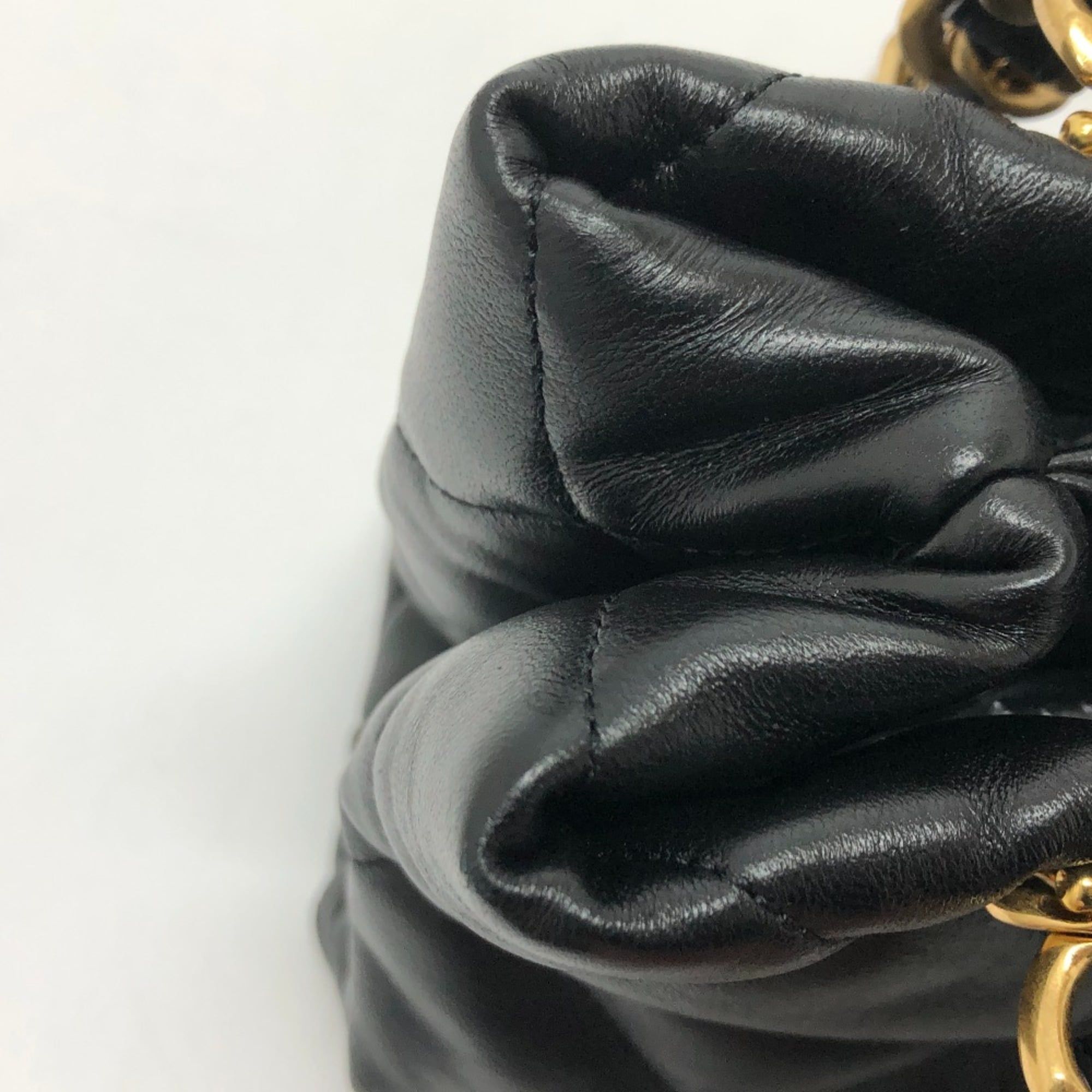 Leather Shoulder Bag (Pre-Owned) - Chanel - Modalova