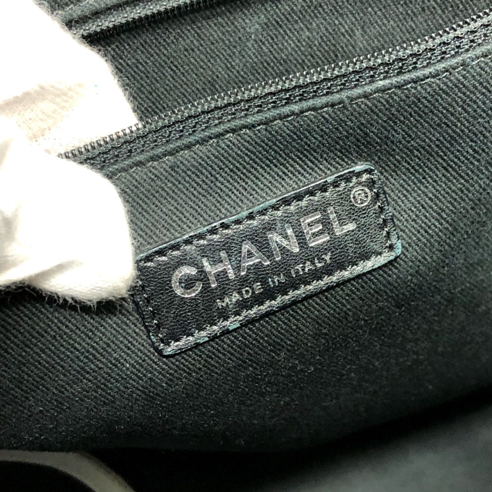 Cloth Shoulder Bag (Pre-Owned) - Chanel - Modalova