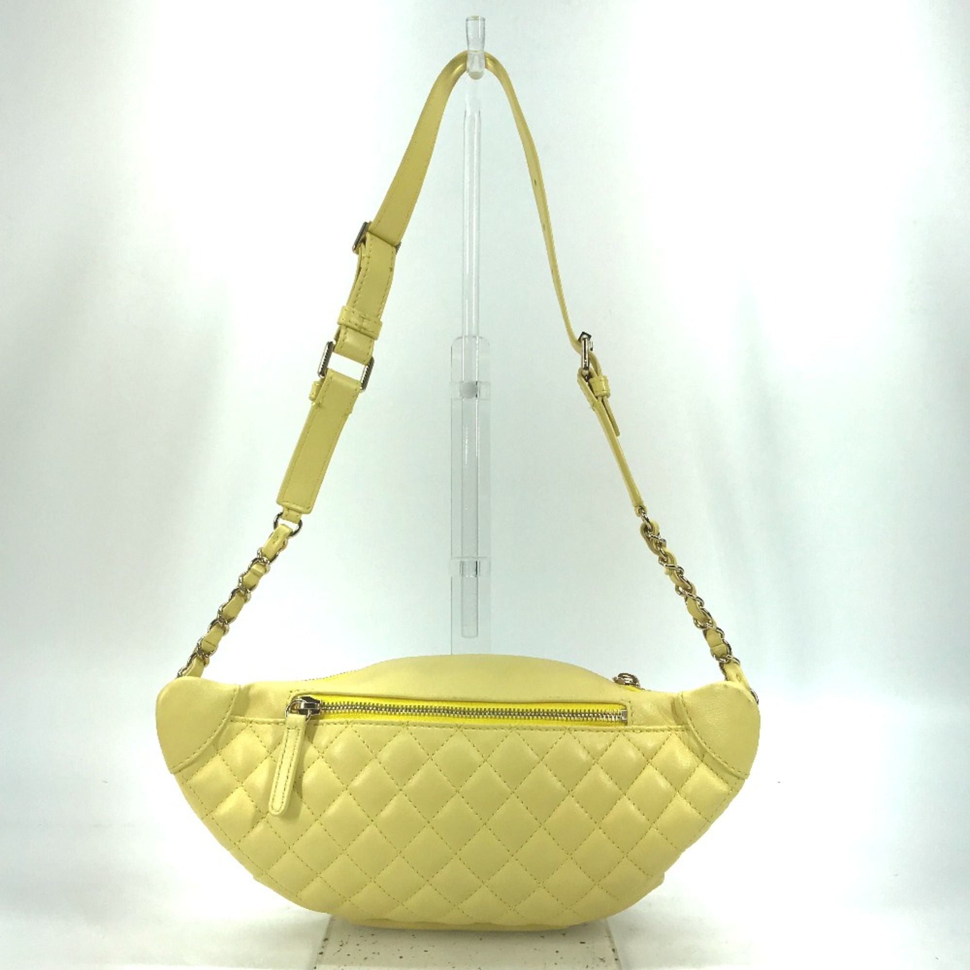 Leather Other (Pre-Owned) - Chanel - Modalova
