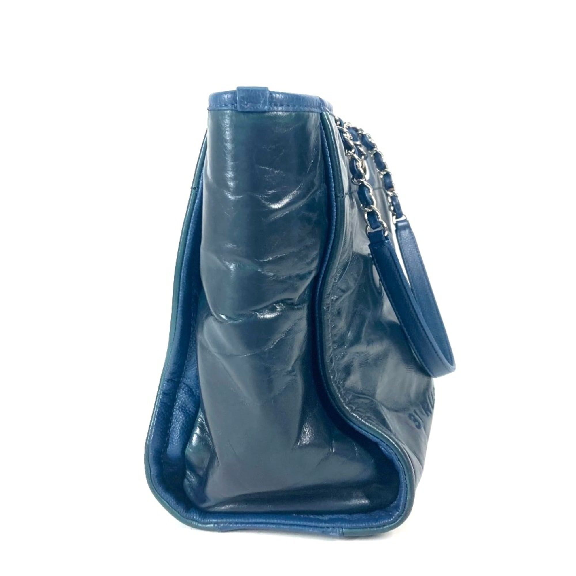 Leather Shoulder Bag (Pre-Owned) - Chanel - Modalova