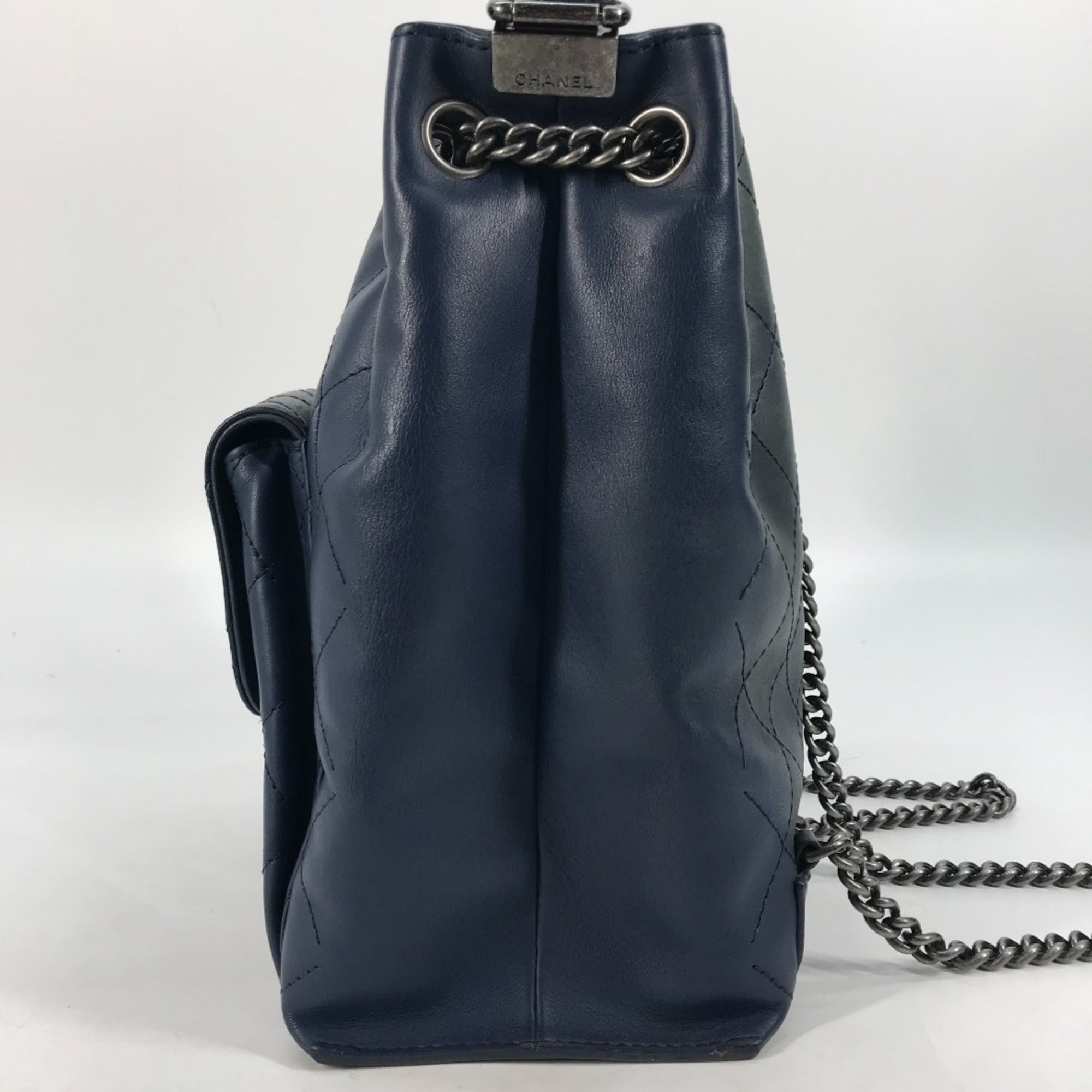 Leather Shoulder Bag (Pre-Owned) - Chanel - Modalova