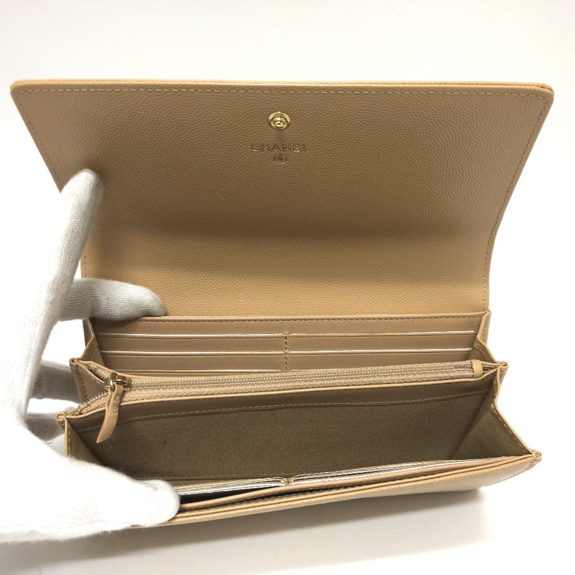 Leather Long Wallet (Bi-Fold) (Pre-Owned) - Chanel - Modalova