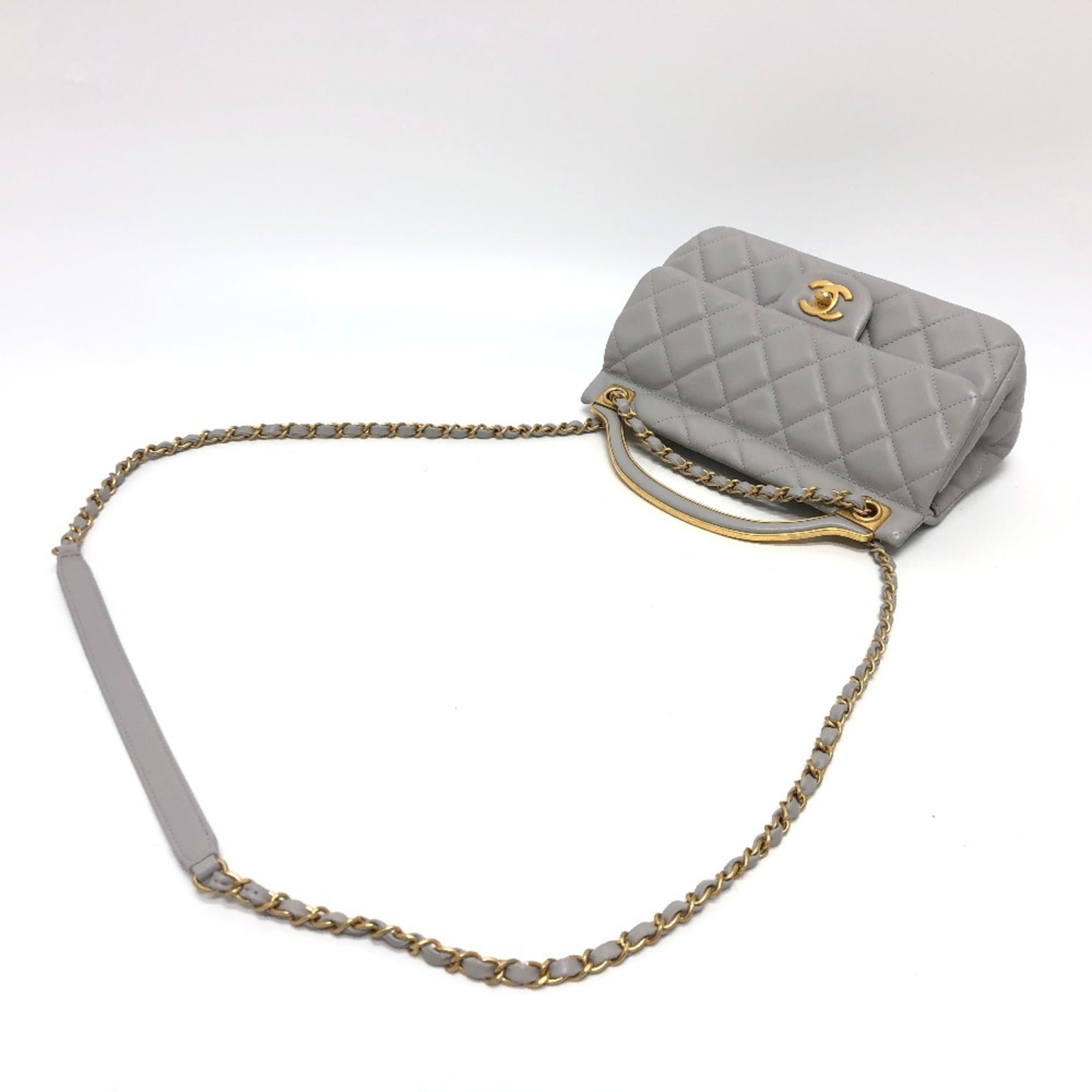 Leather Shoulder Bag (Pre-Owned) - Chanel - Modalova