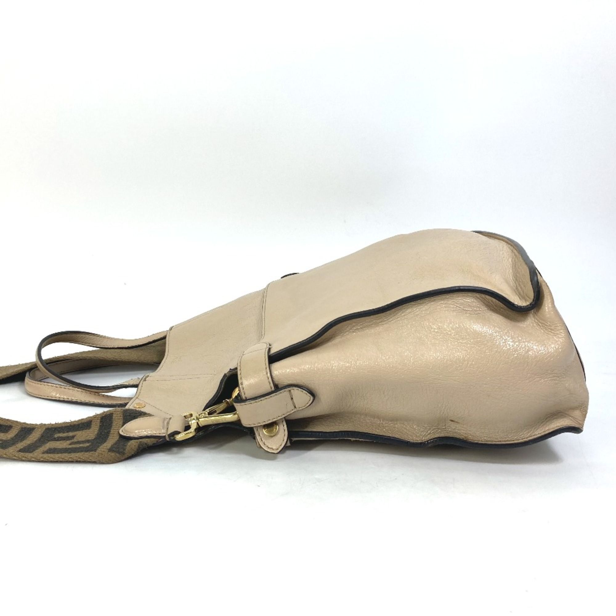 Leather Shoulder Bag (Pre-Owned) - Fendi - Modalova