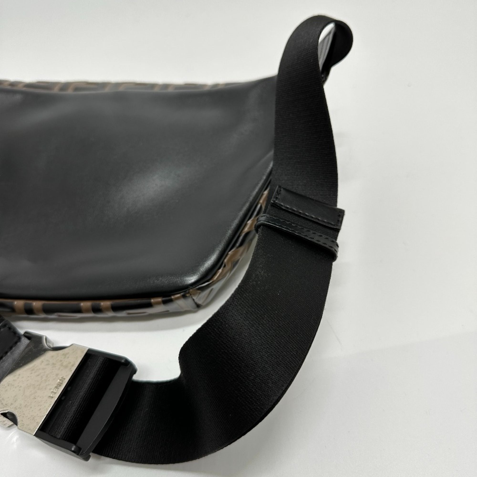 Leather Other (Pre-Owned) - Fendi - Modalova