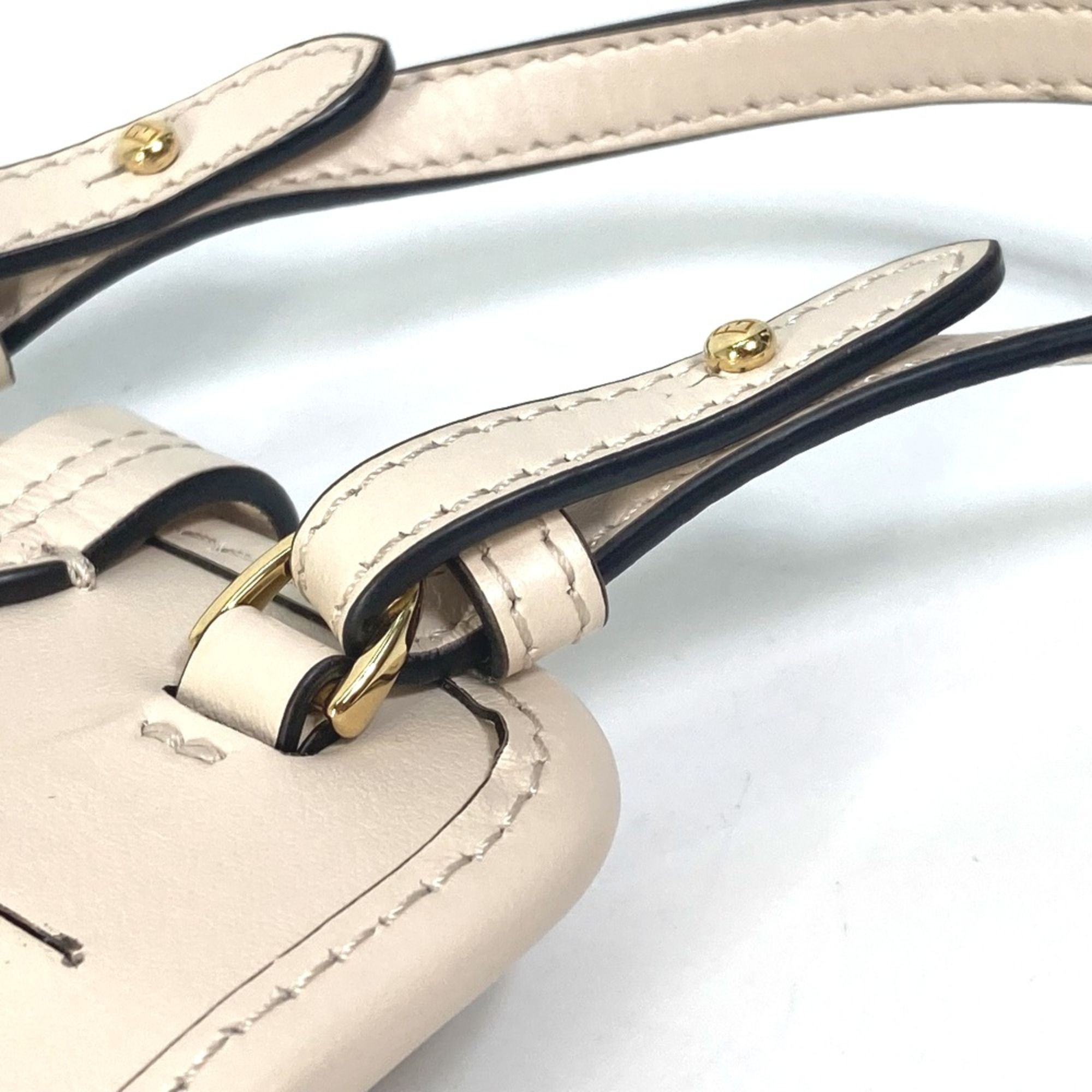 Fendi Beige Other Pouch (Pre-Owned) - Fendi - Modalova