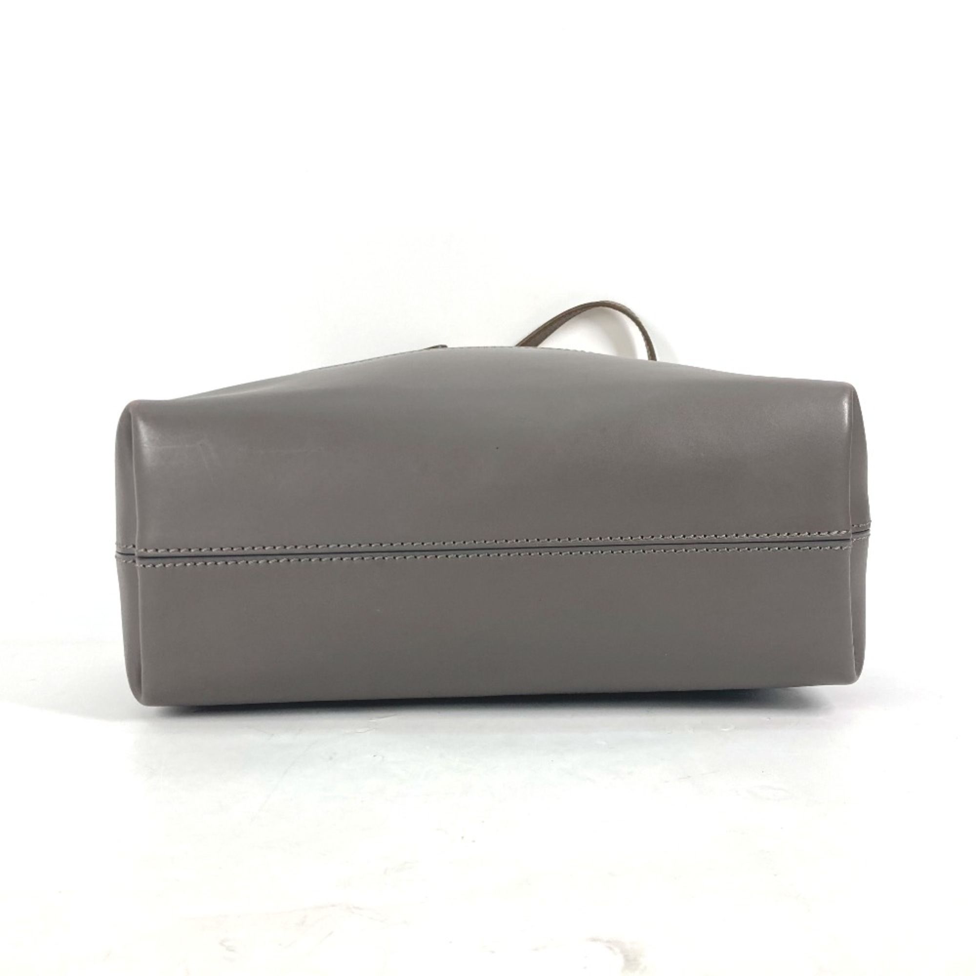 Leather Shoulder Bag (Pre-Owned) - Fendi - Modalova