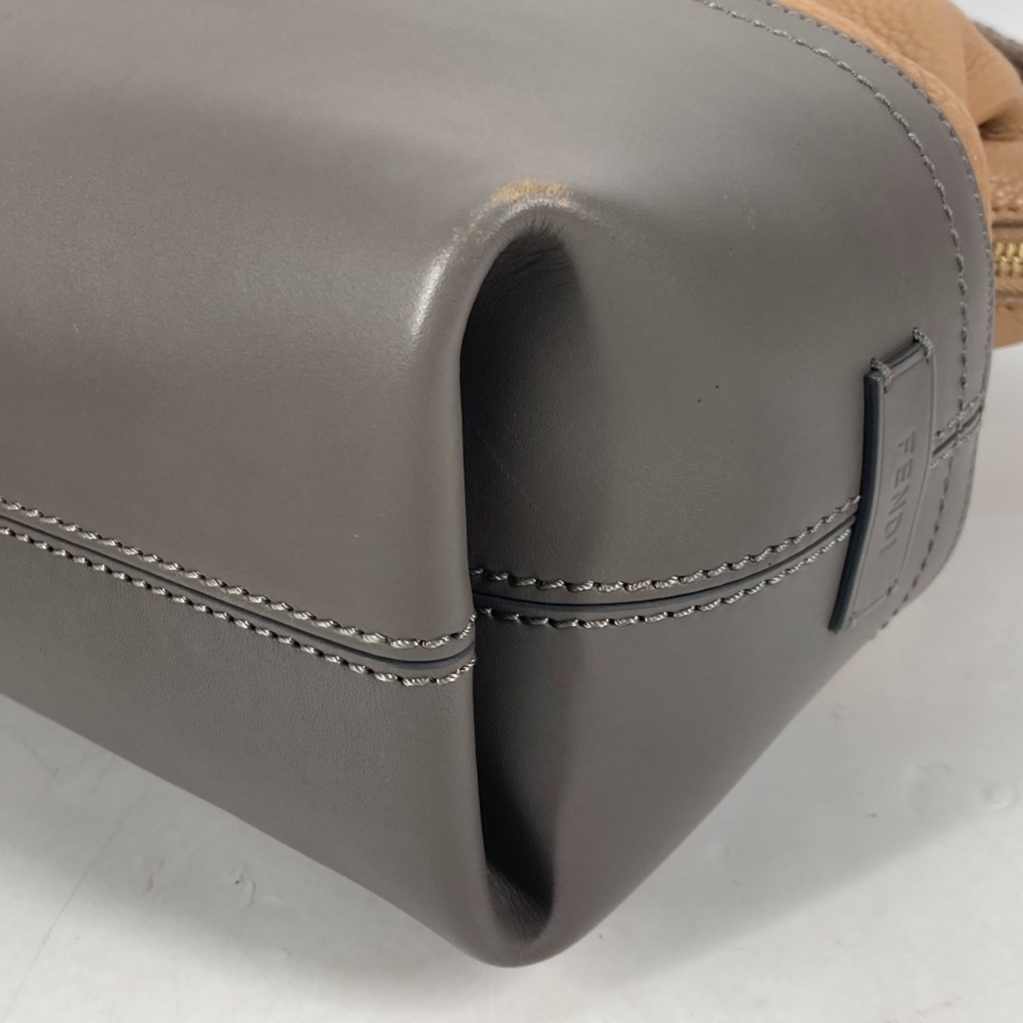 Leather Shoulder Bag (Pre-Owned) - Fendi - Modalova