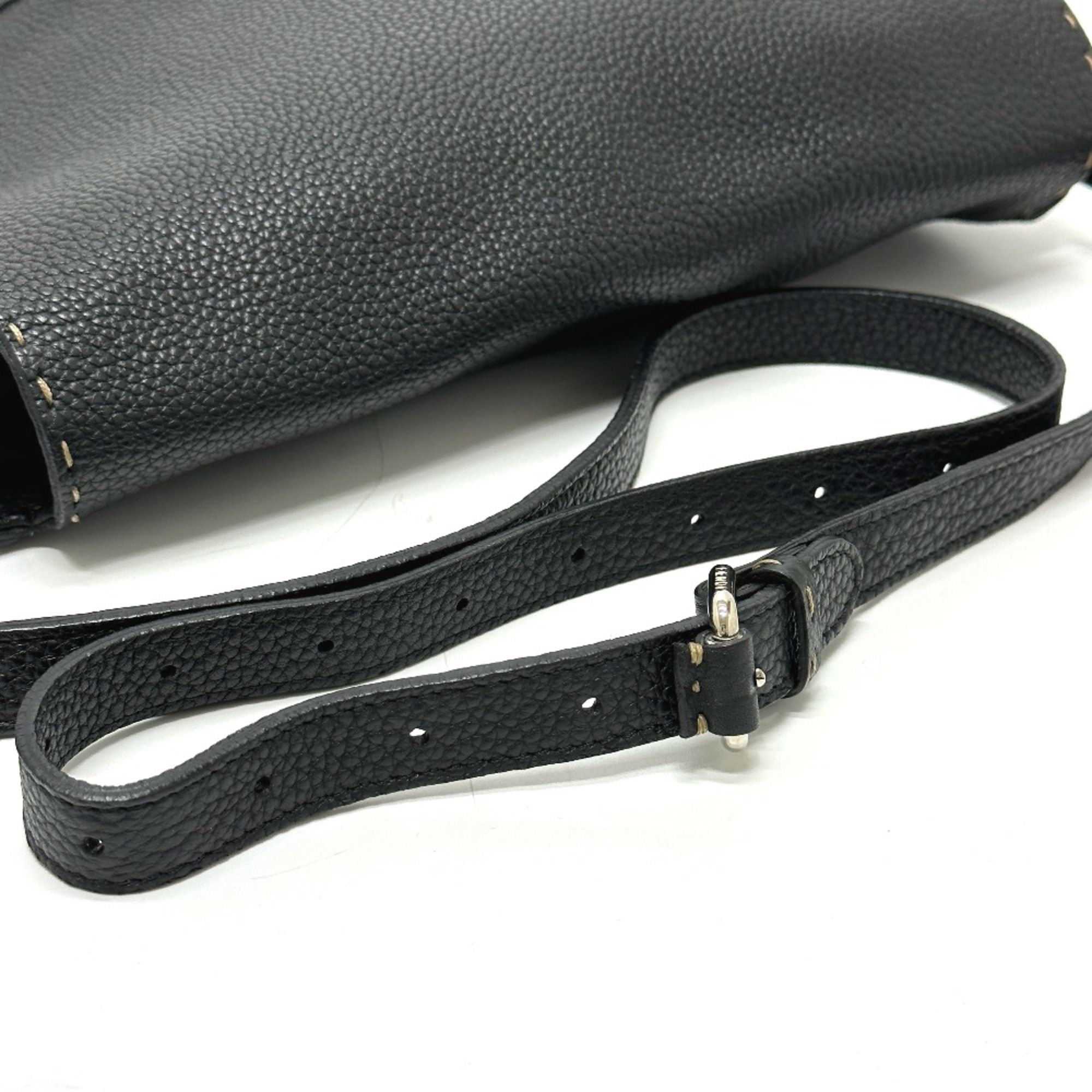 Leather Shoulder Bag (Pre-Owned) - Fendi - Modalova