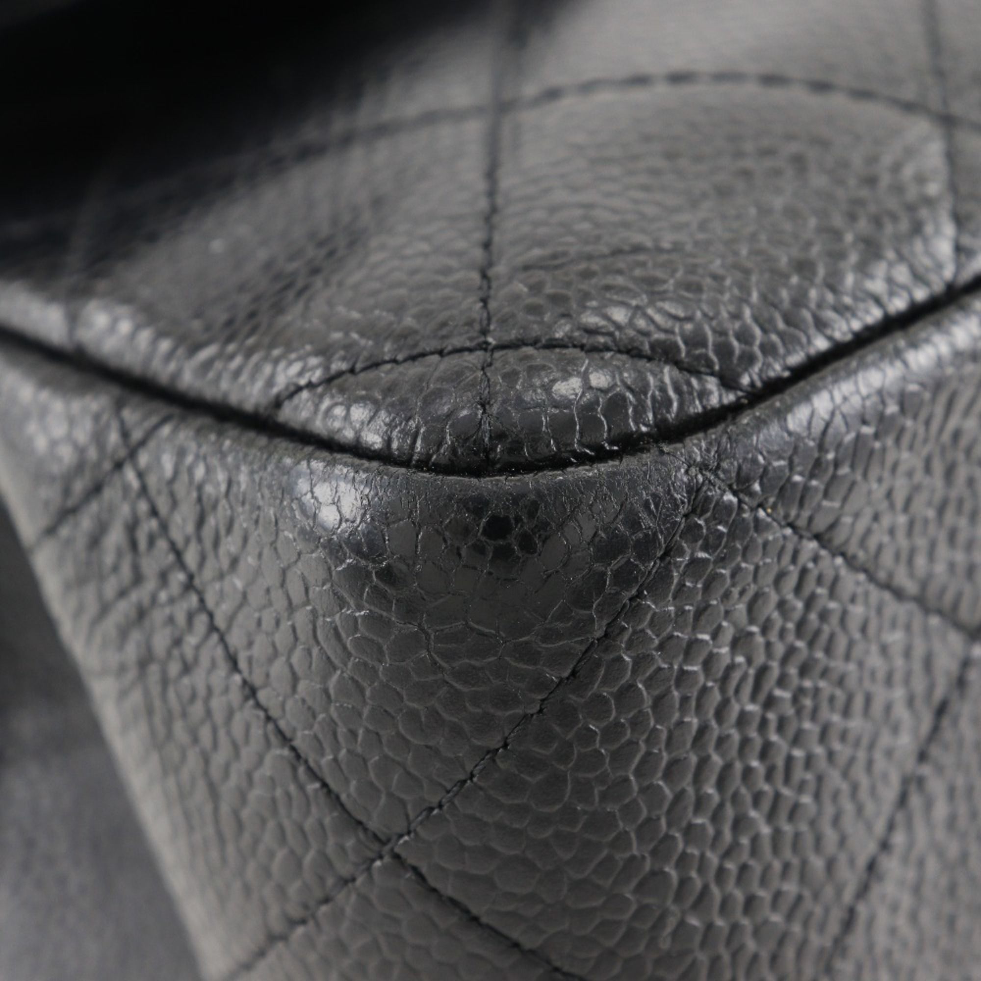Caviar Leather Shoulder Bag (Pre-Owned) - Chanel - Modalova