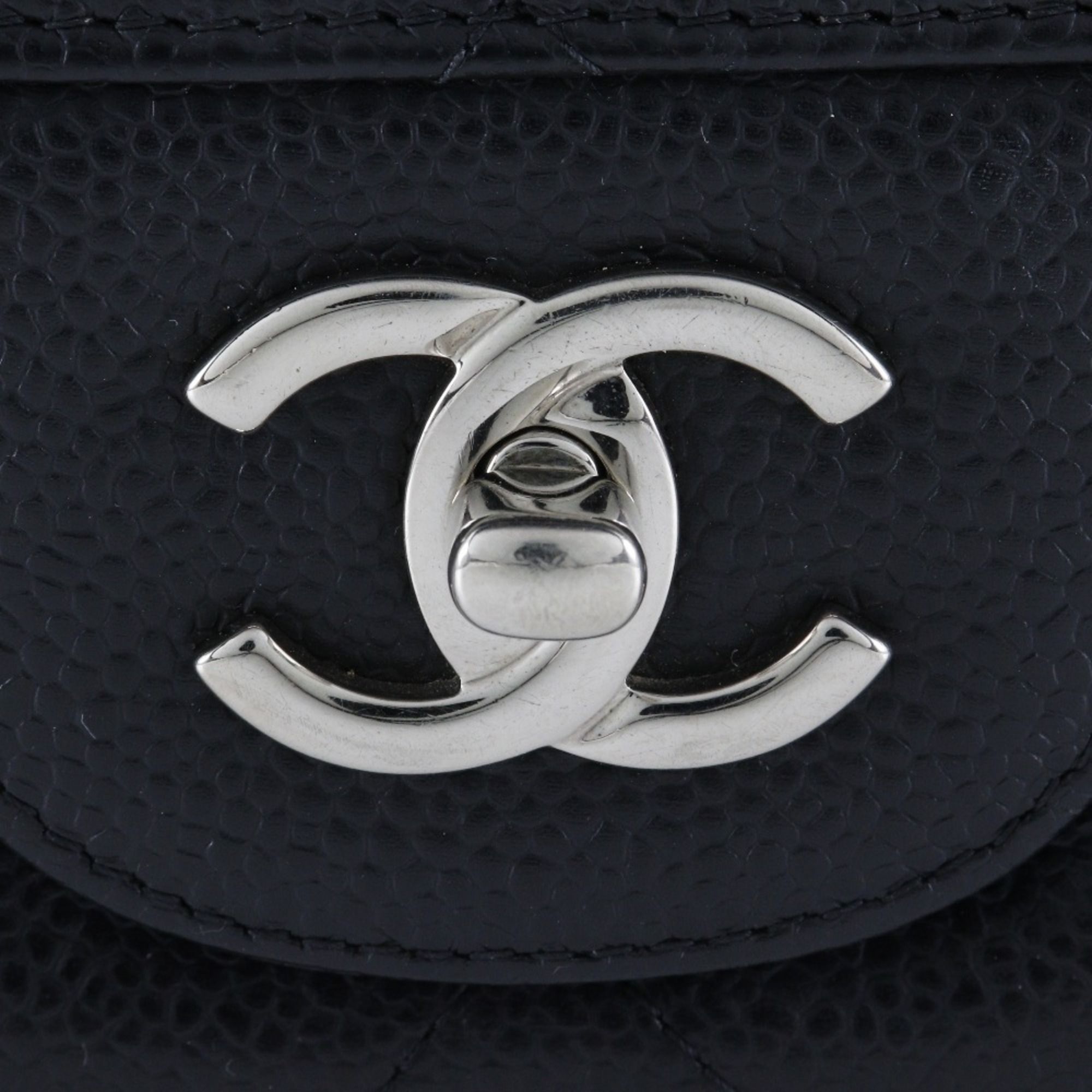 Caviar Leather Shoulder Bag (Pre-Owned) - Chanel - Modalova